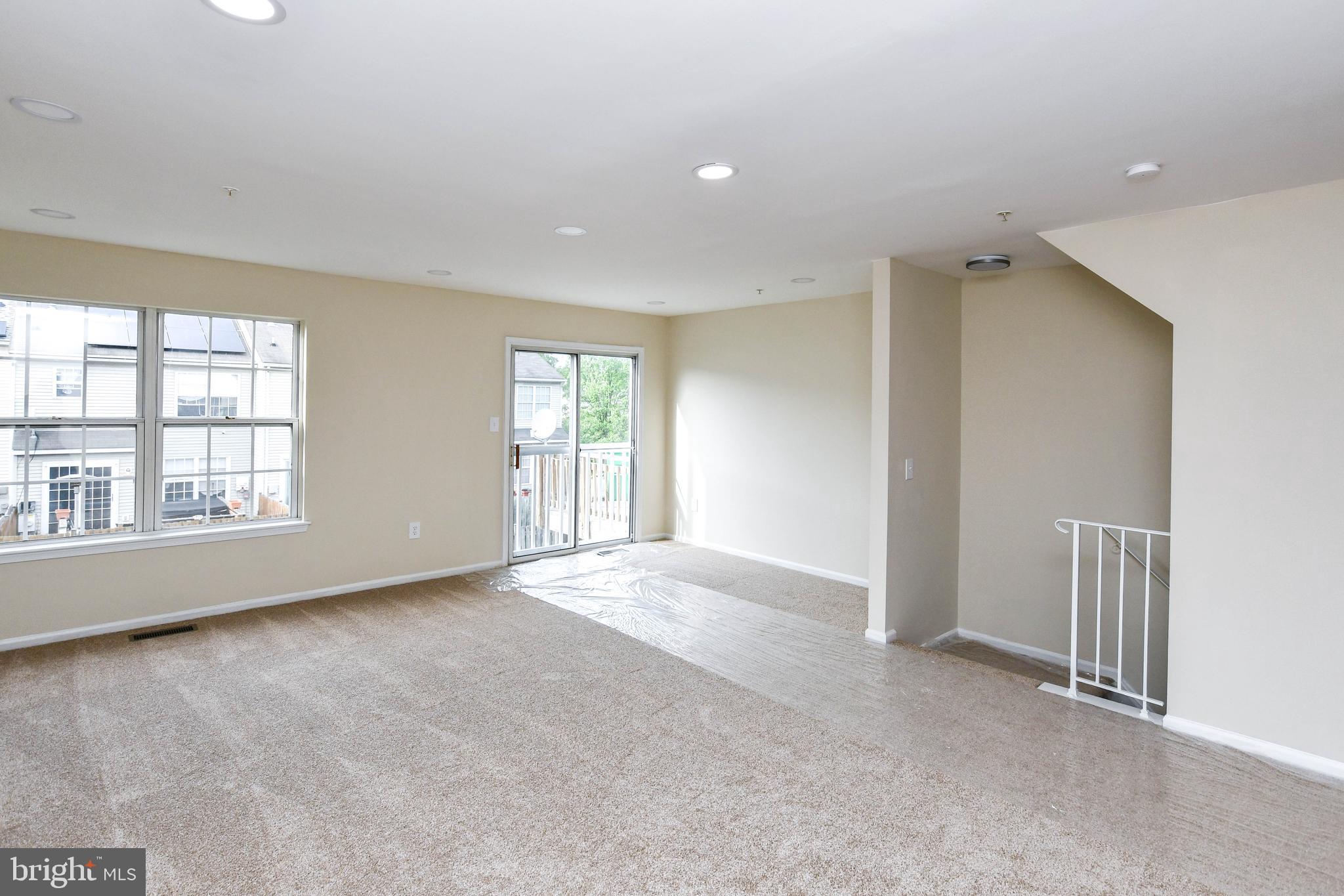 YORKSHIRE KNOLLS - Residential