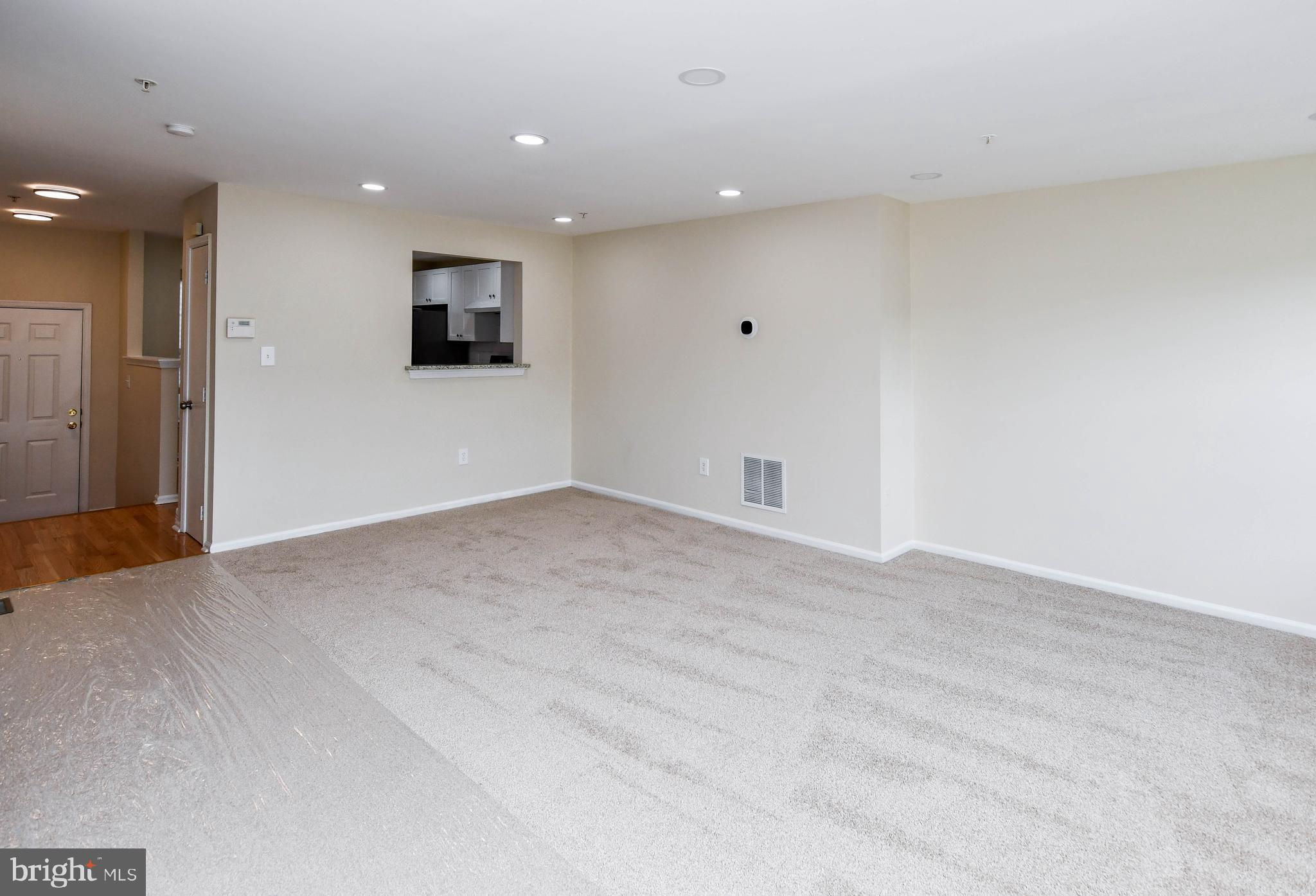 YORKSHIRE KNOLLS - Residential