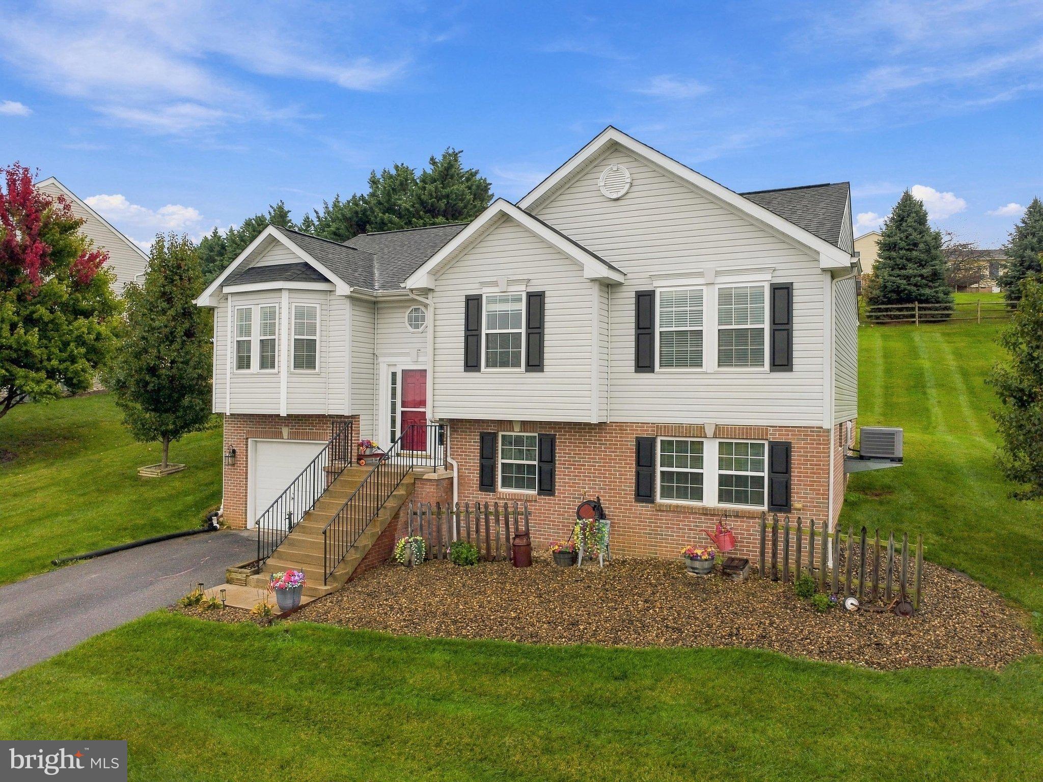 114 COLTON COURT