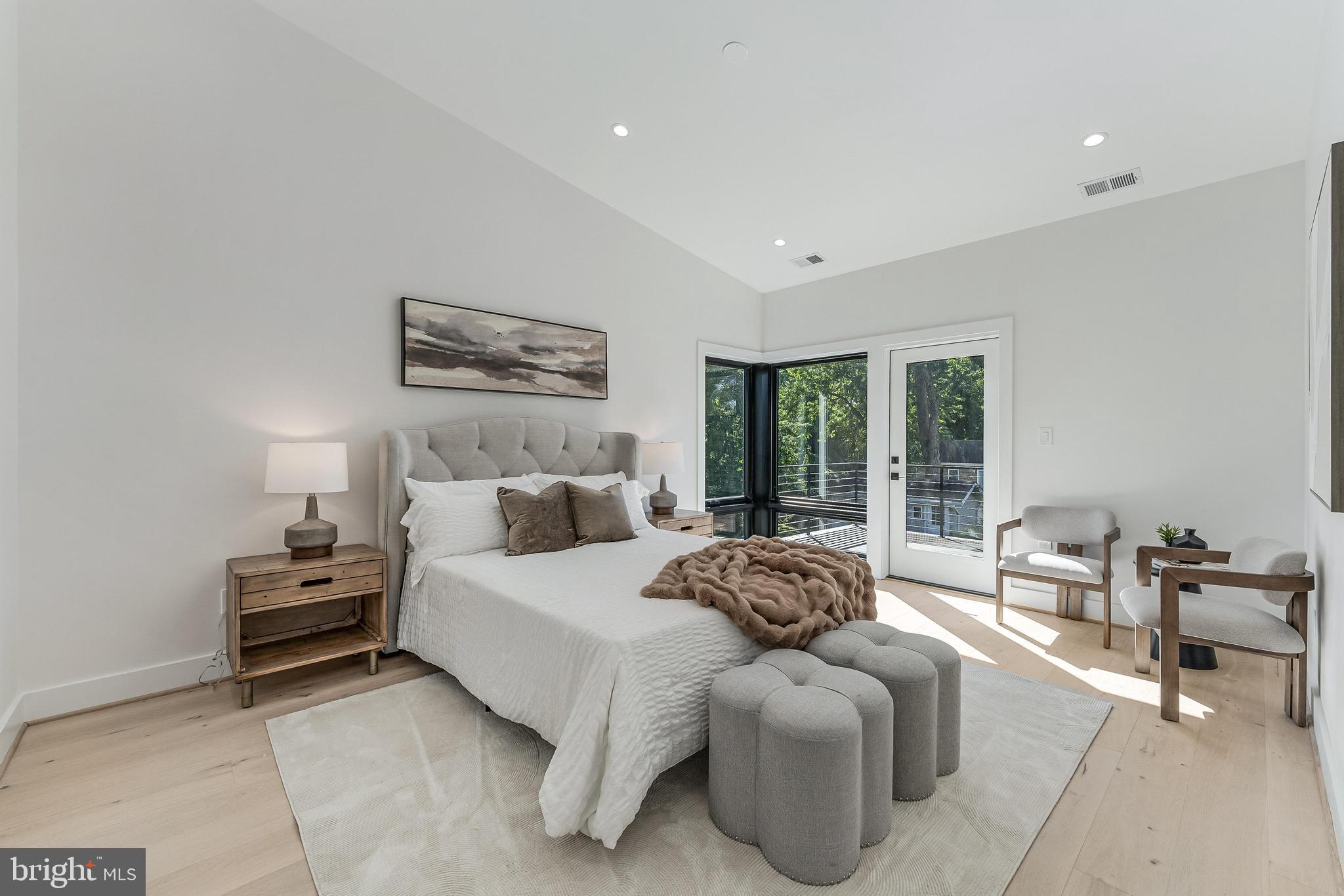 BEL AIR - Residential