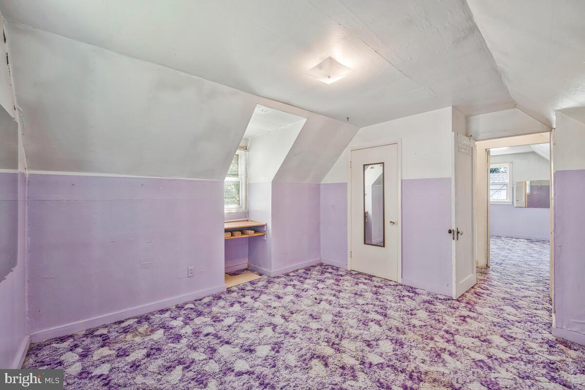 WASHINGTON SUBURBAN HOME - Residential