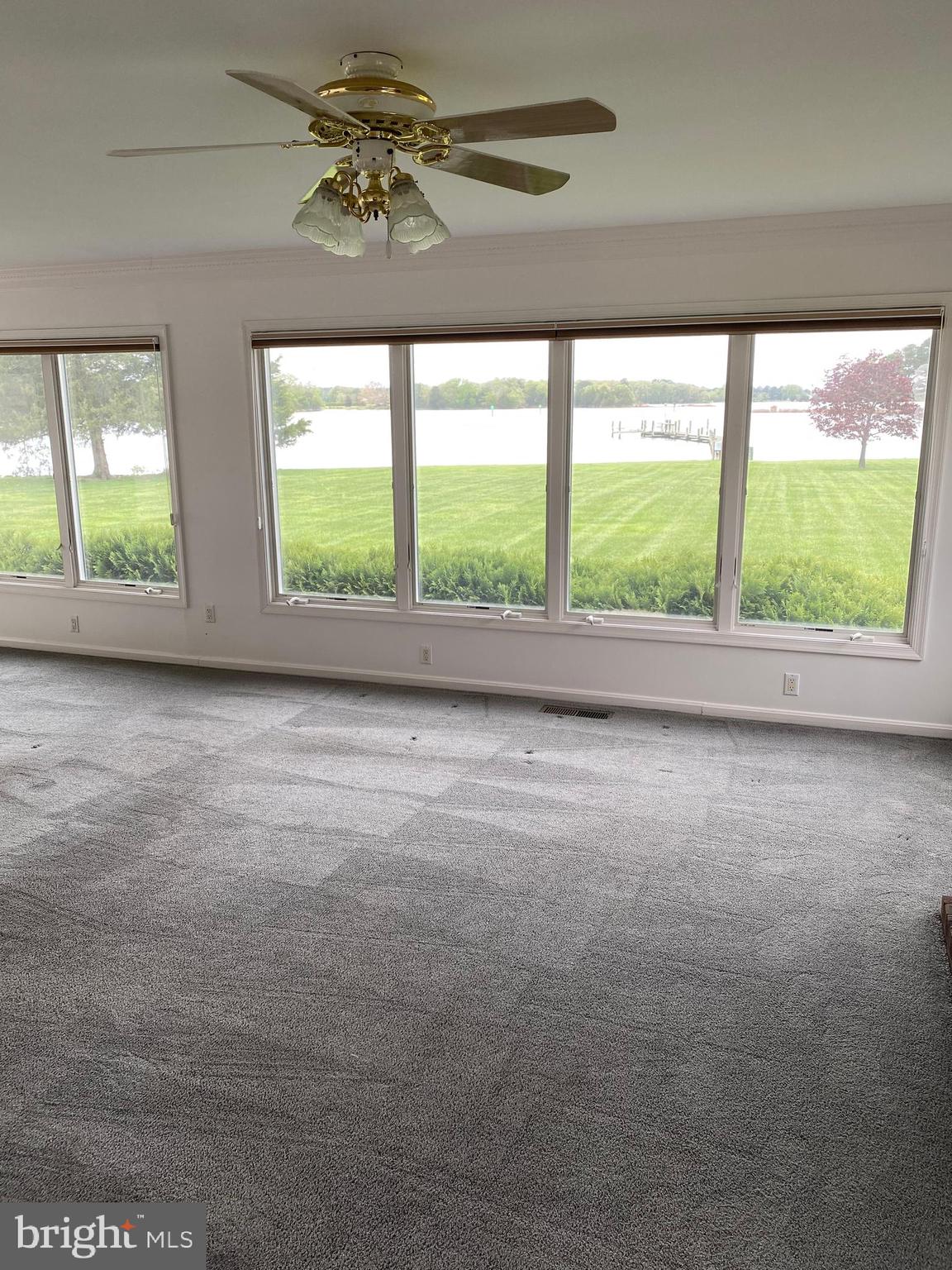 EDGEVIEW - Residential