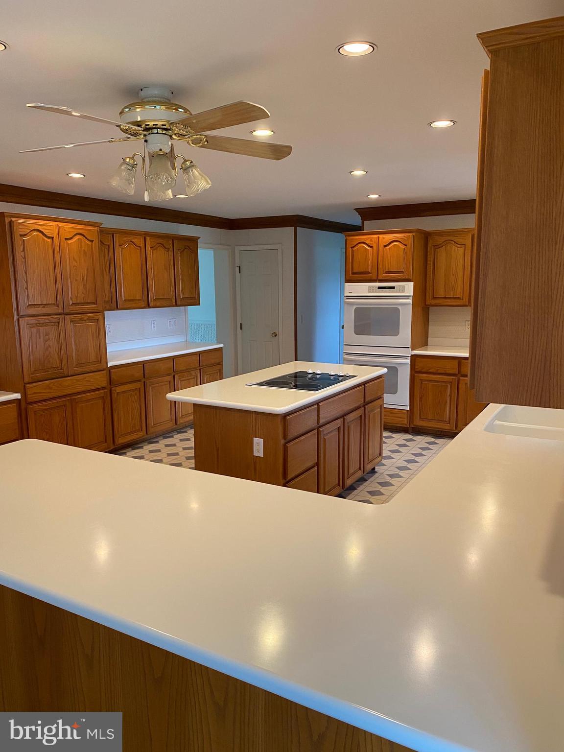 EDGEVIEW - Residential