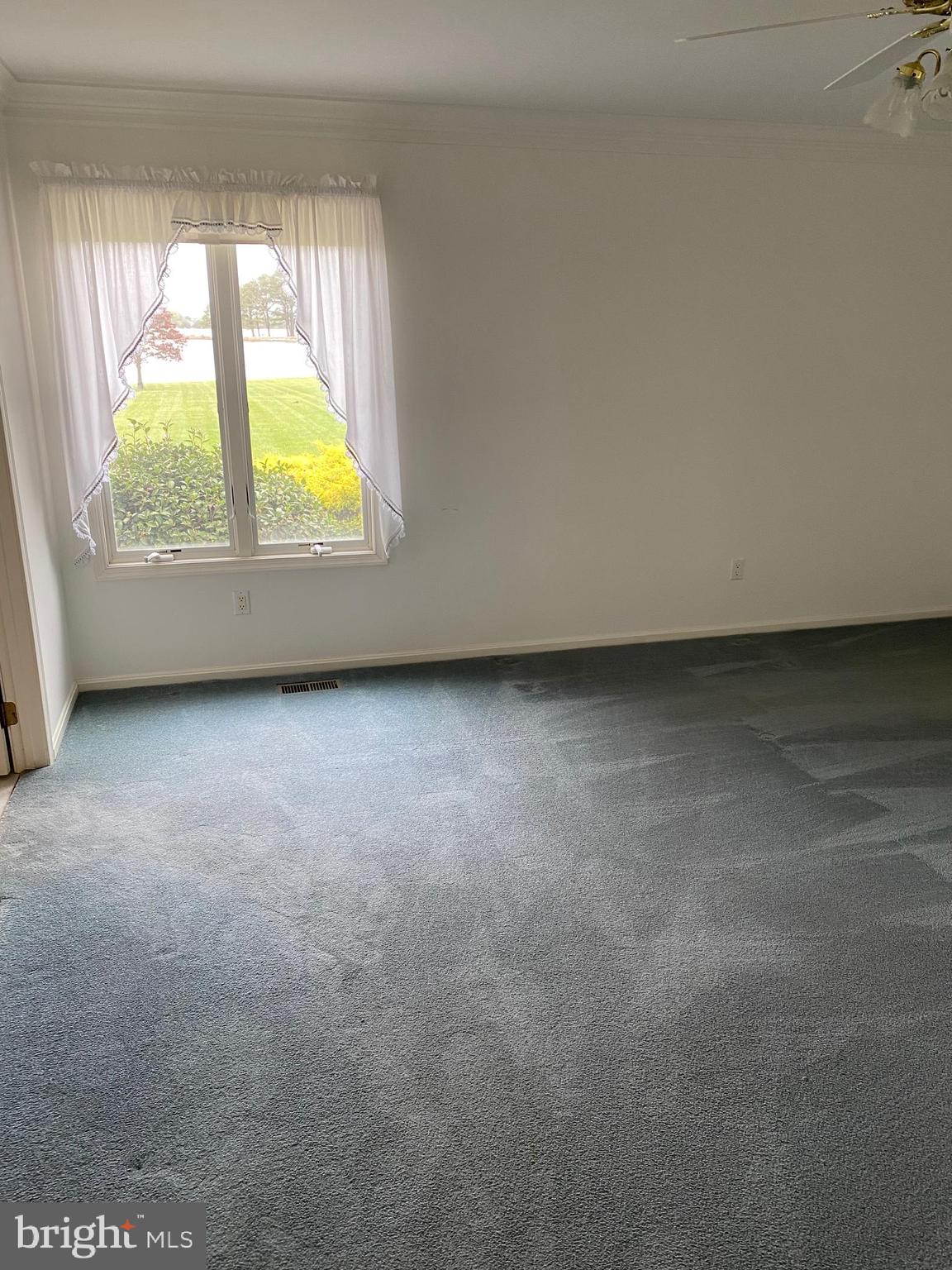 EDGEVIEW - Residential