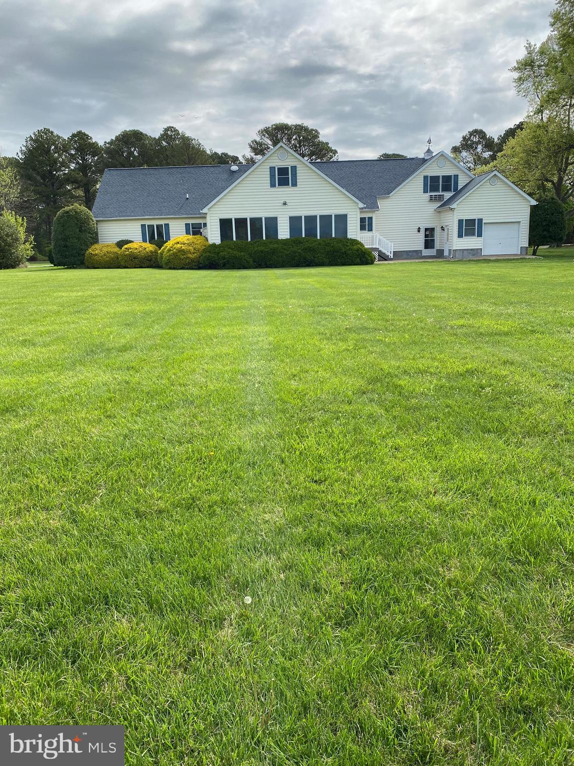 EDGEVIEW - Residential