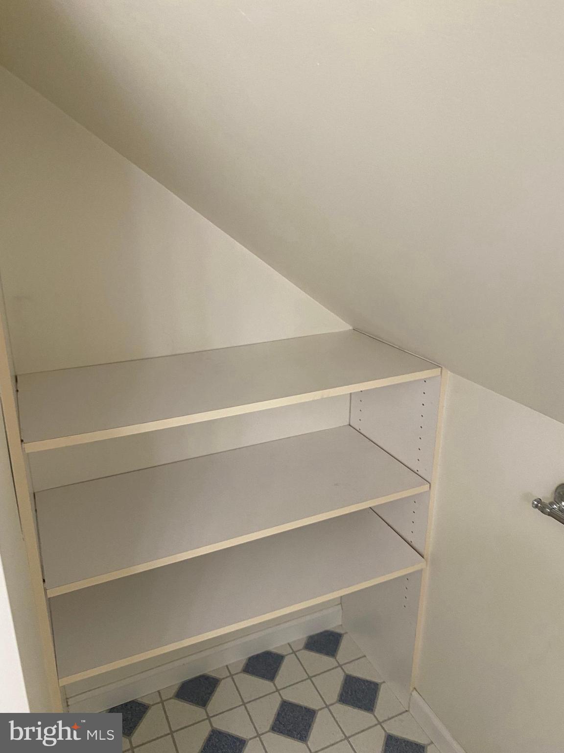 EDGEVIEW - Residential