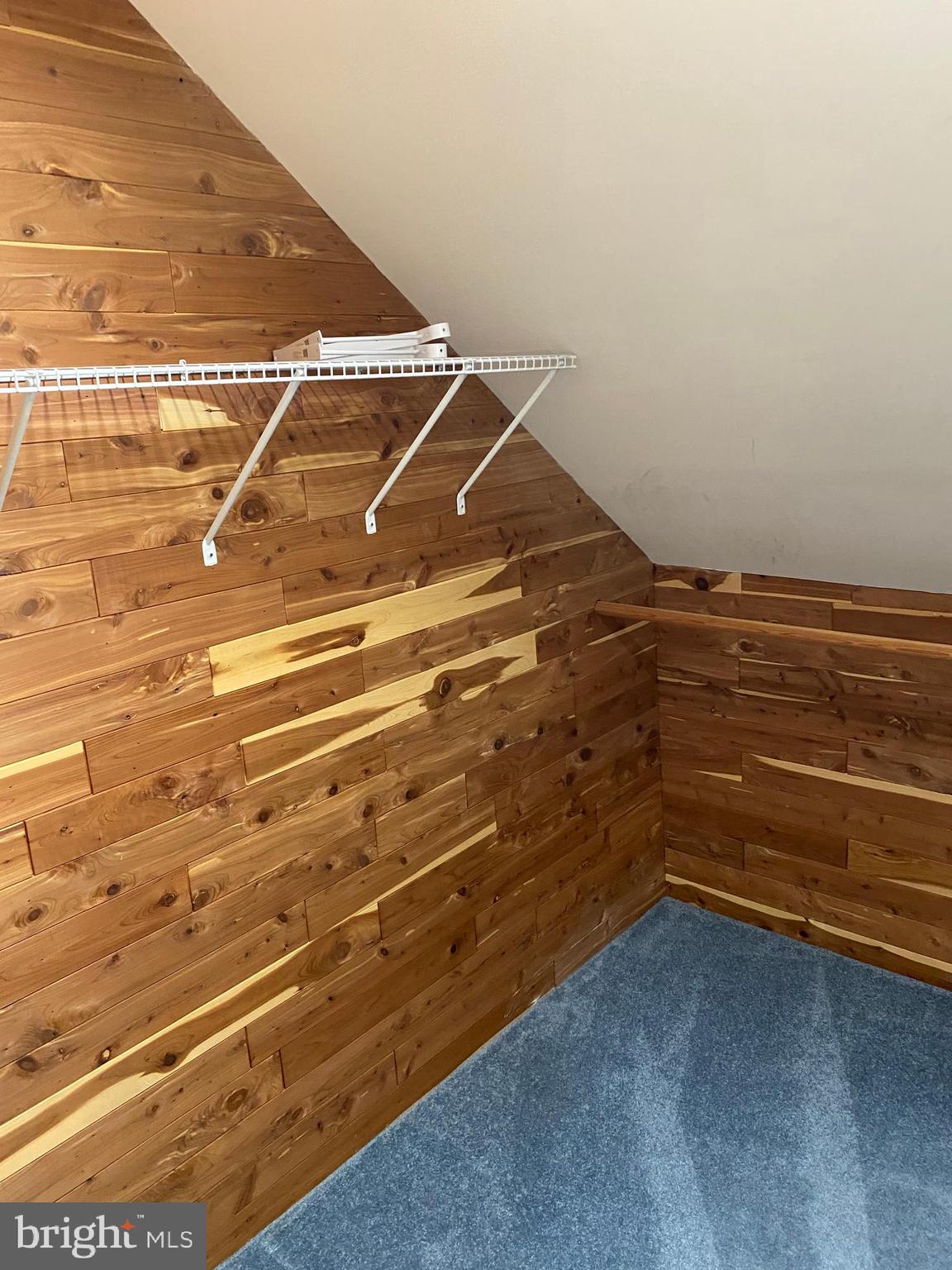 EDGEVIEW - Residential