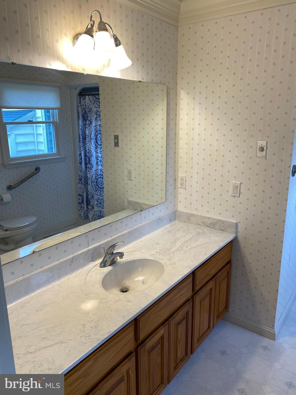 EDGEVIEW - Residential