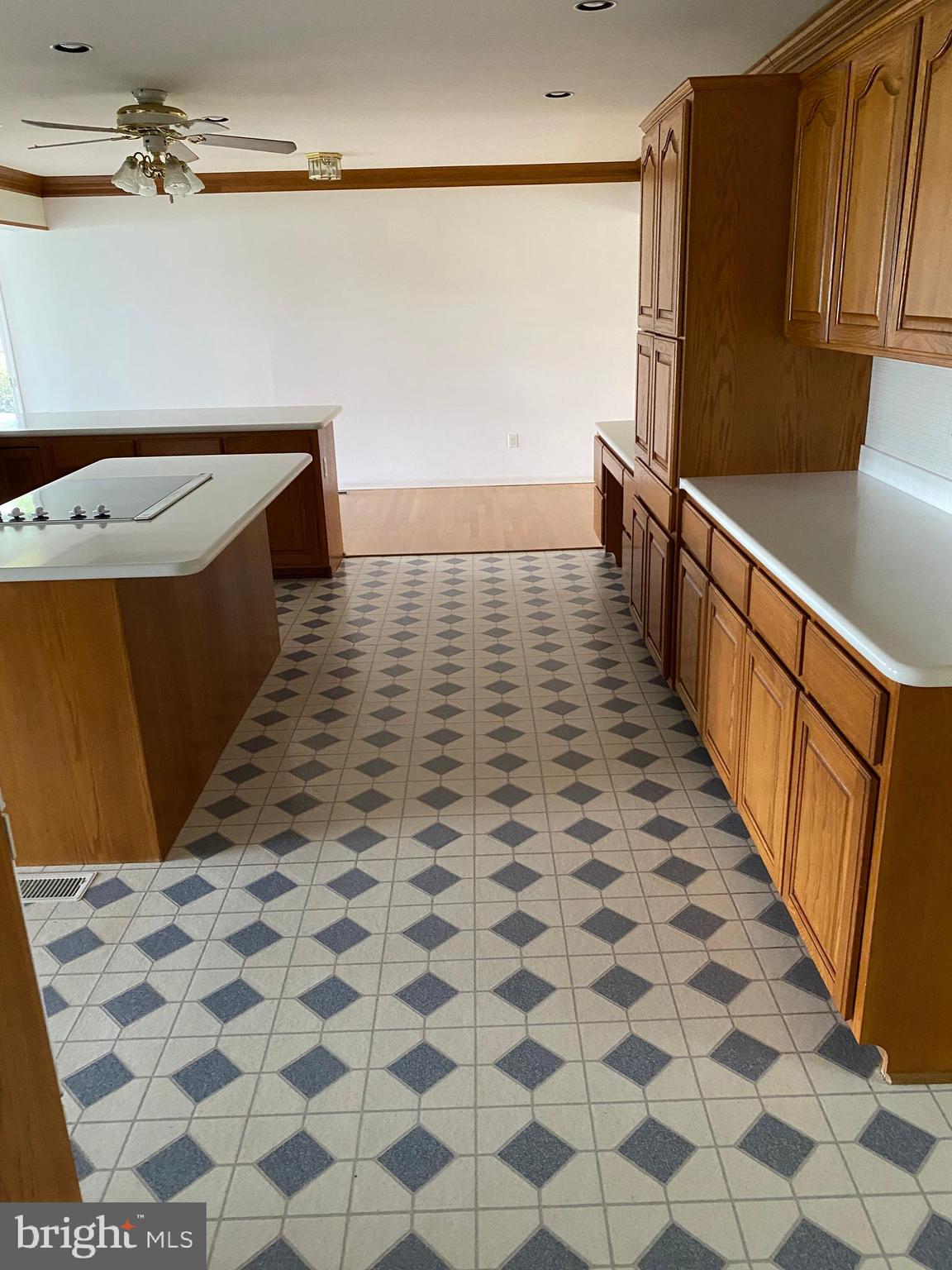 EDGEVIEW - Residential