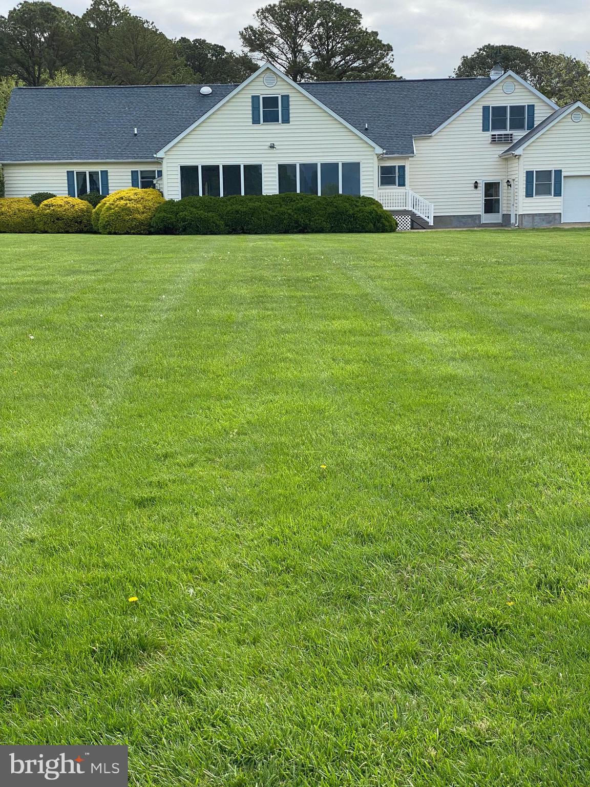 EDGEVIEW - Residential