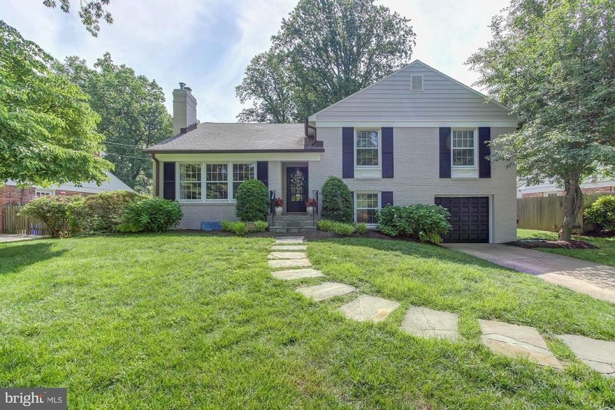 Beautifully renovated top to bottom, this enormous Split Level in desirable Fort Sumner, has tons of space!  Located on a very quiet street with a large, flat private yard, it's a 5 minute walk to Safeway, Starbucks, the Crescent Trail and more.  Four bedrooms up, huge flat yard, two family rooms, enormous recreation room, loads of storage and very tastefully appointed!  Some of the most gorgeous sunrises imaginable can be seen from the back of the house - what a bonus!  Call Kara with questions. 24 hours notice required to show property.