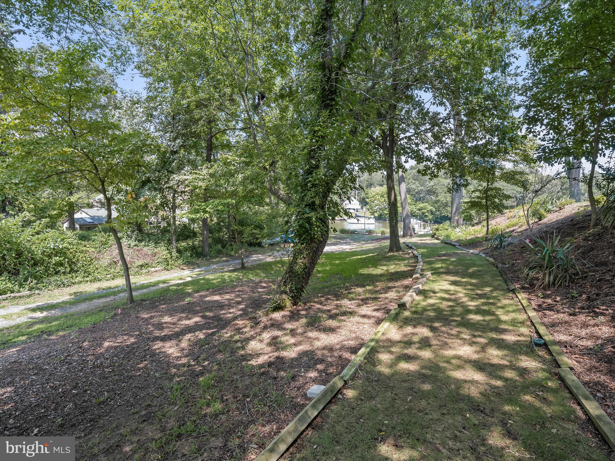 NORTH SHORE - Residential