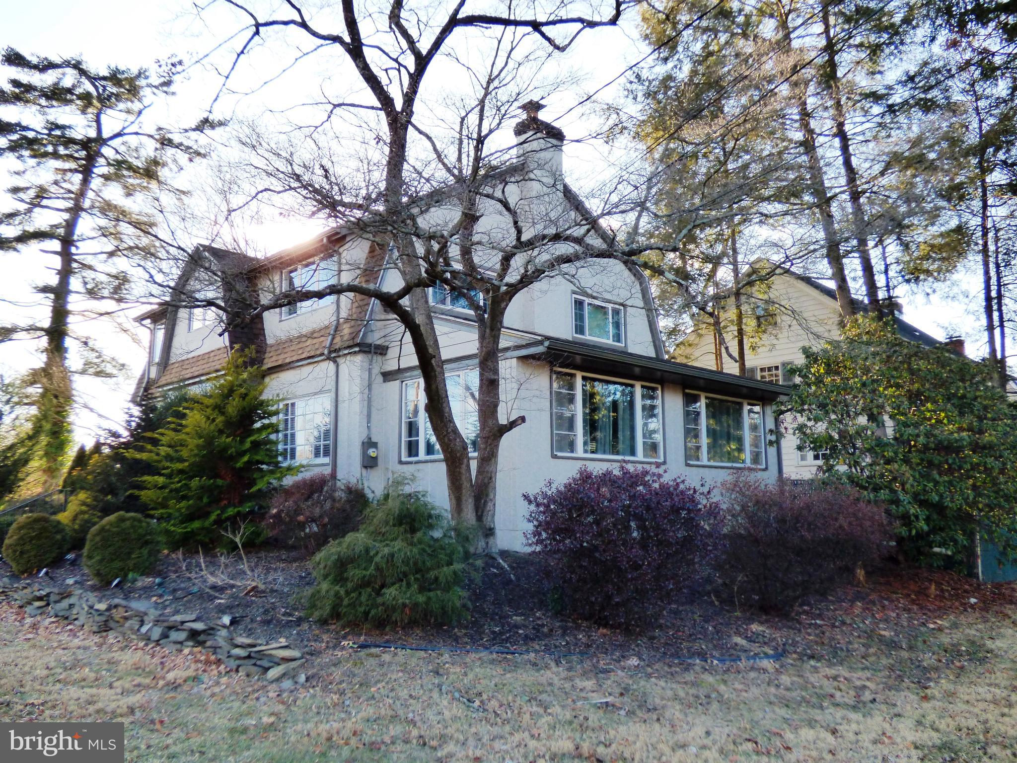 31 S BAYARD AVENUE