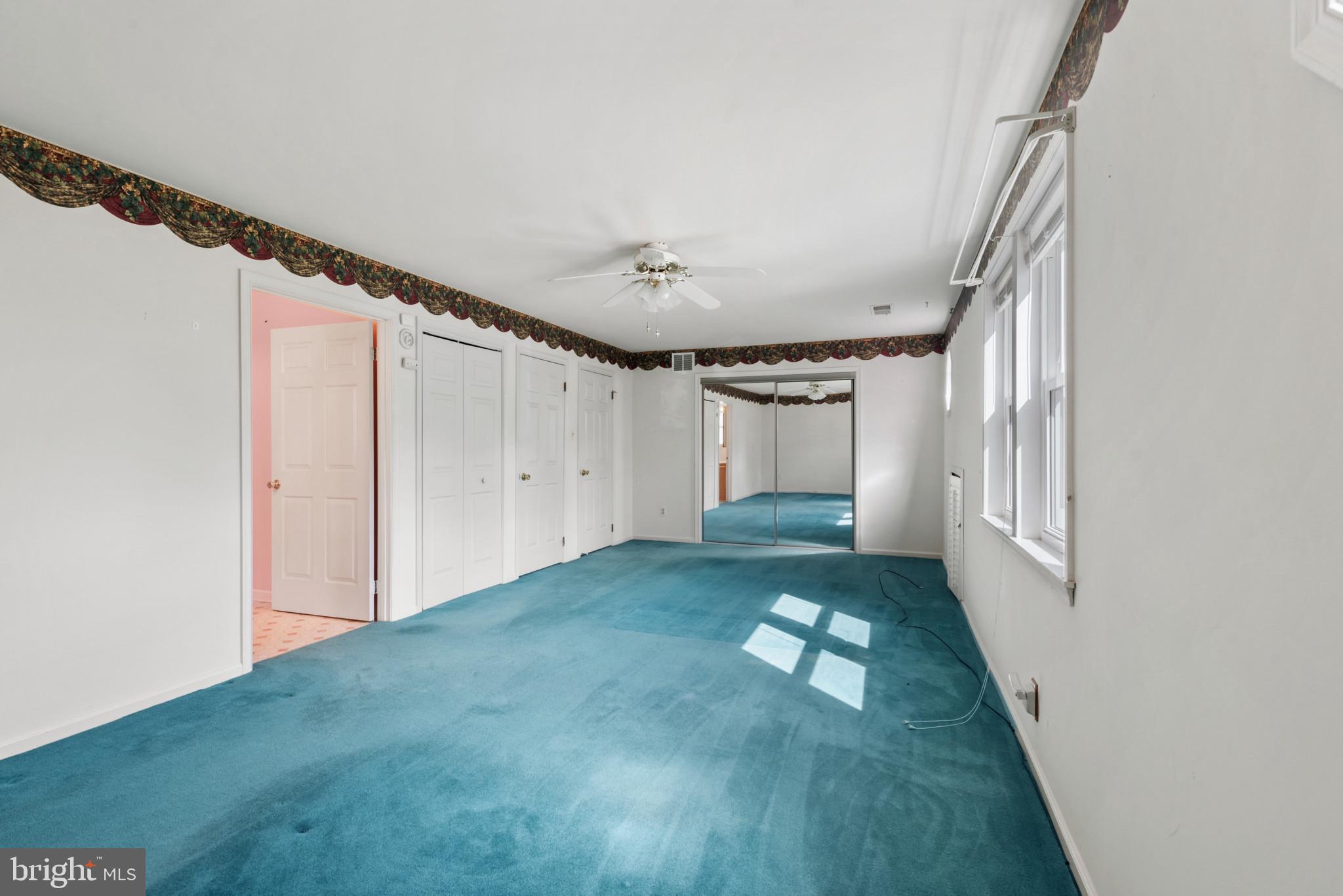 PARKVILLE - Residential