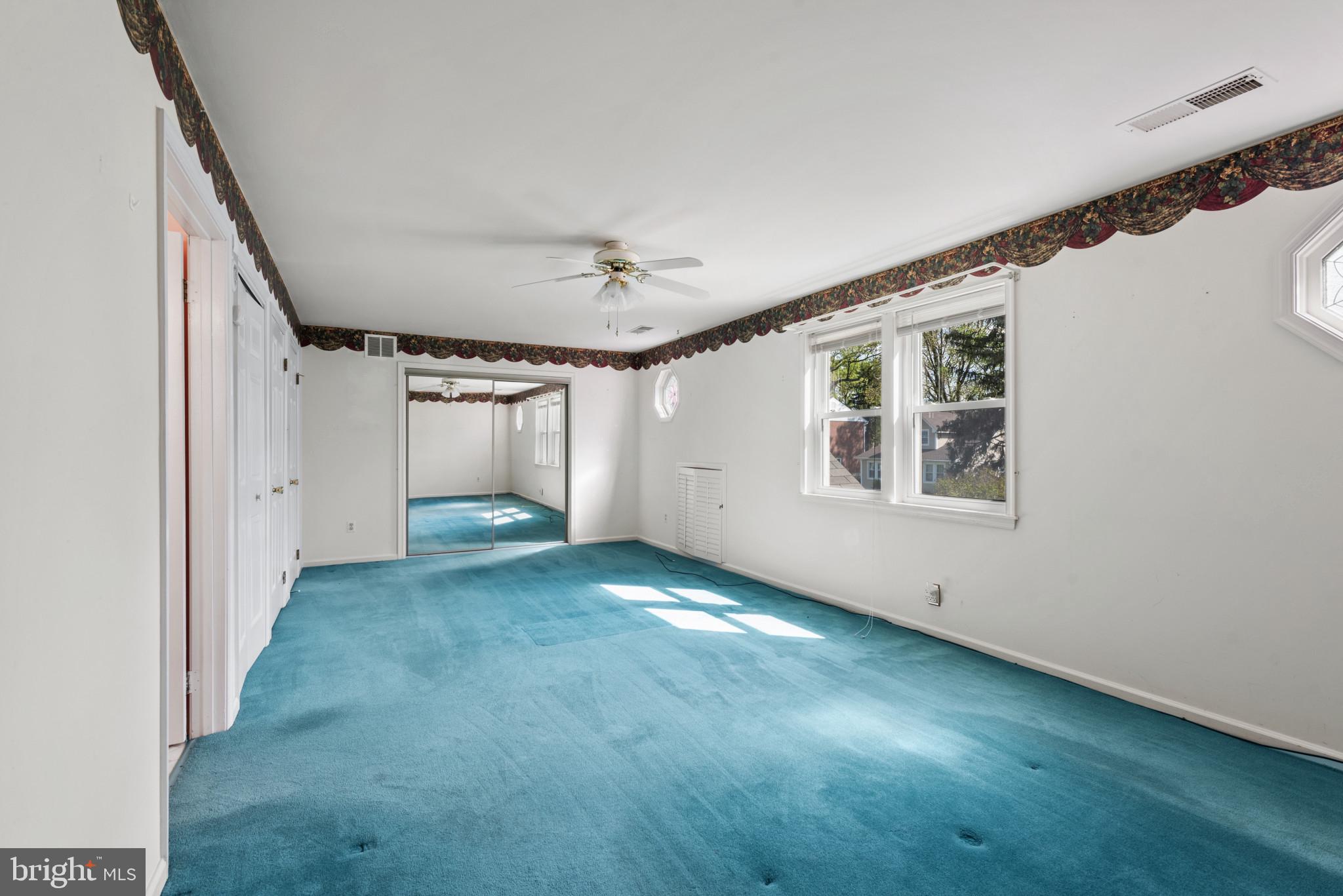 PARKVILLE - Residential