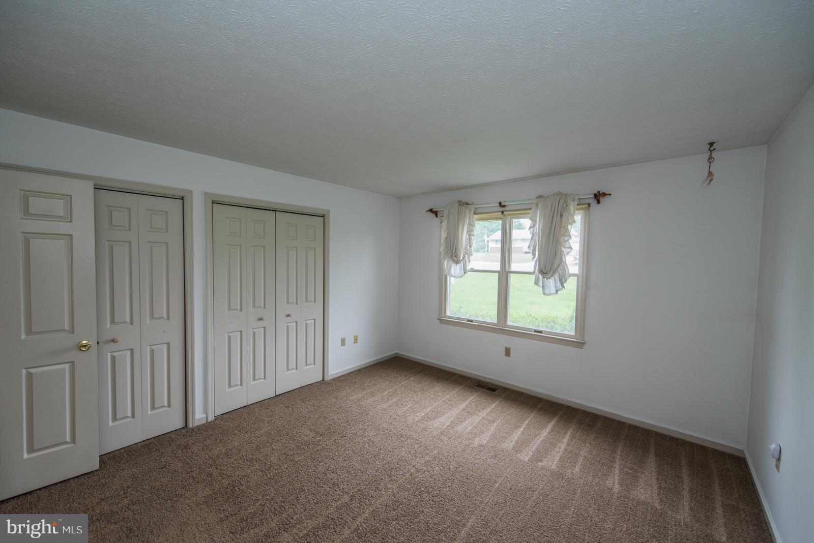 FAIRVIEW ESTATES - Residential