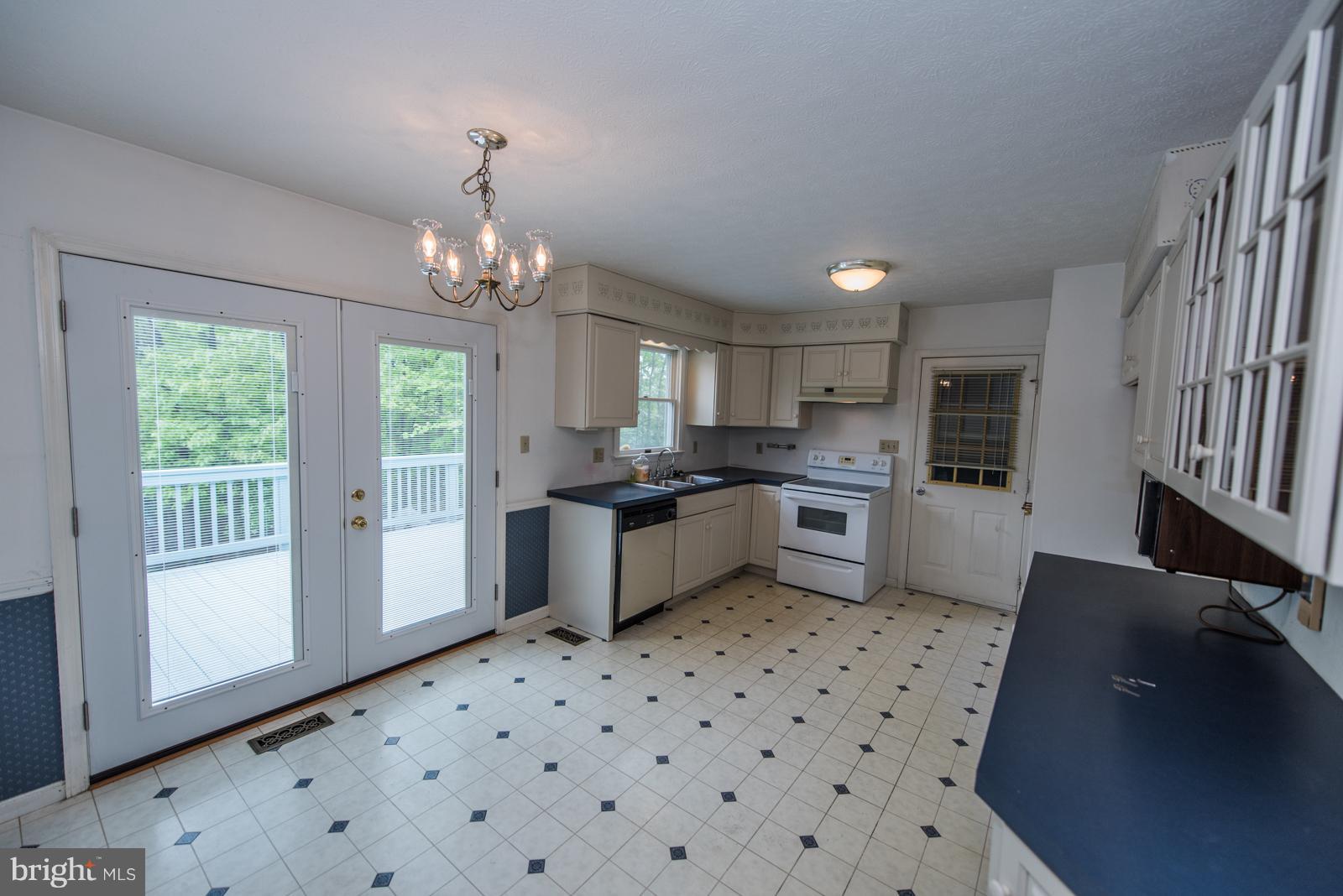 FAIRVIEW ESTATES - Residential