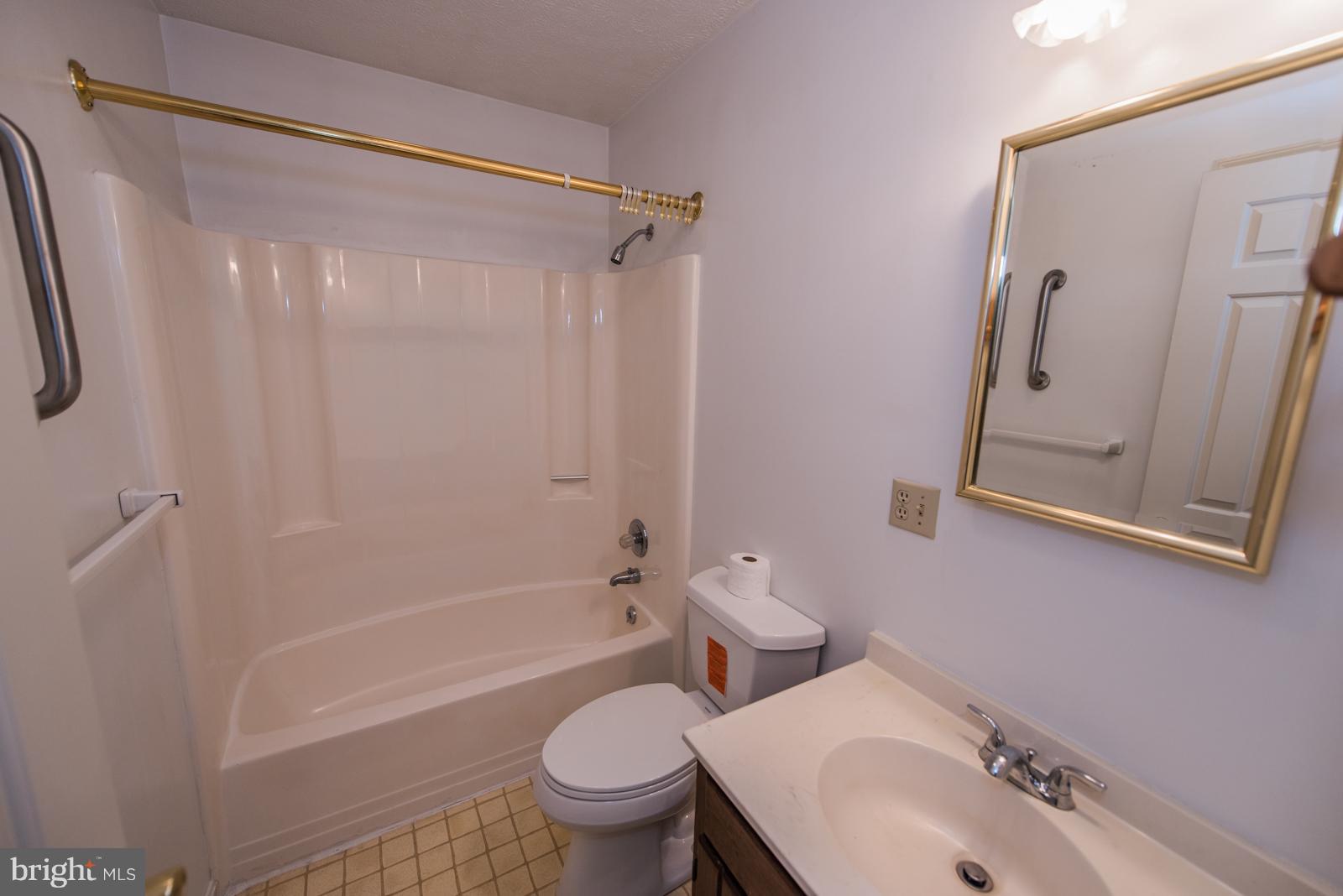 FAIRVIEW ESTATES - Residential