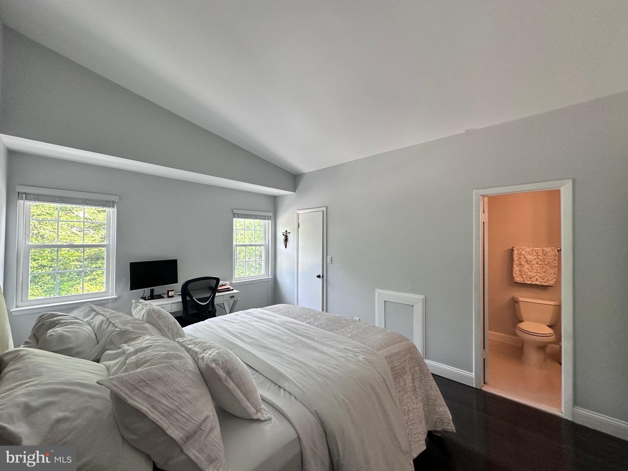 GREENFIELD COMMONS - Residential Lease