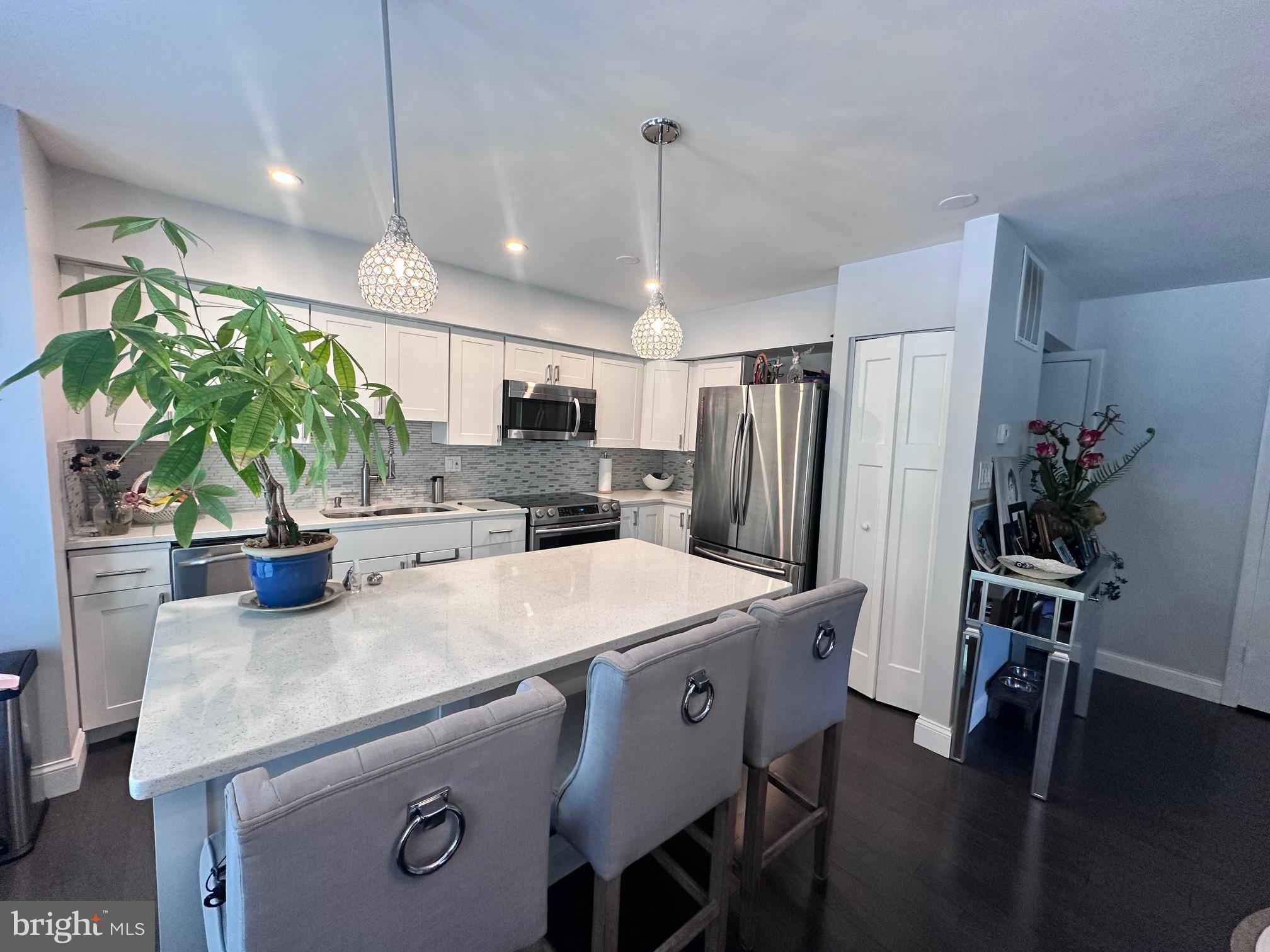 GREENFIELD COMMONS - Residential Lease