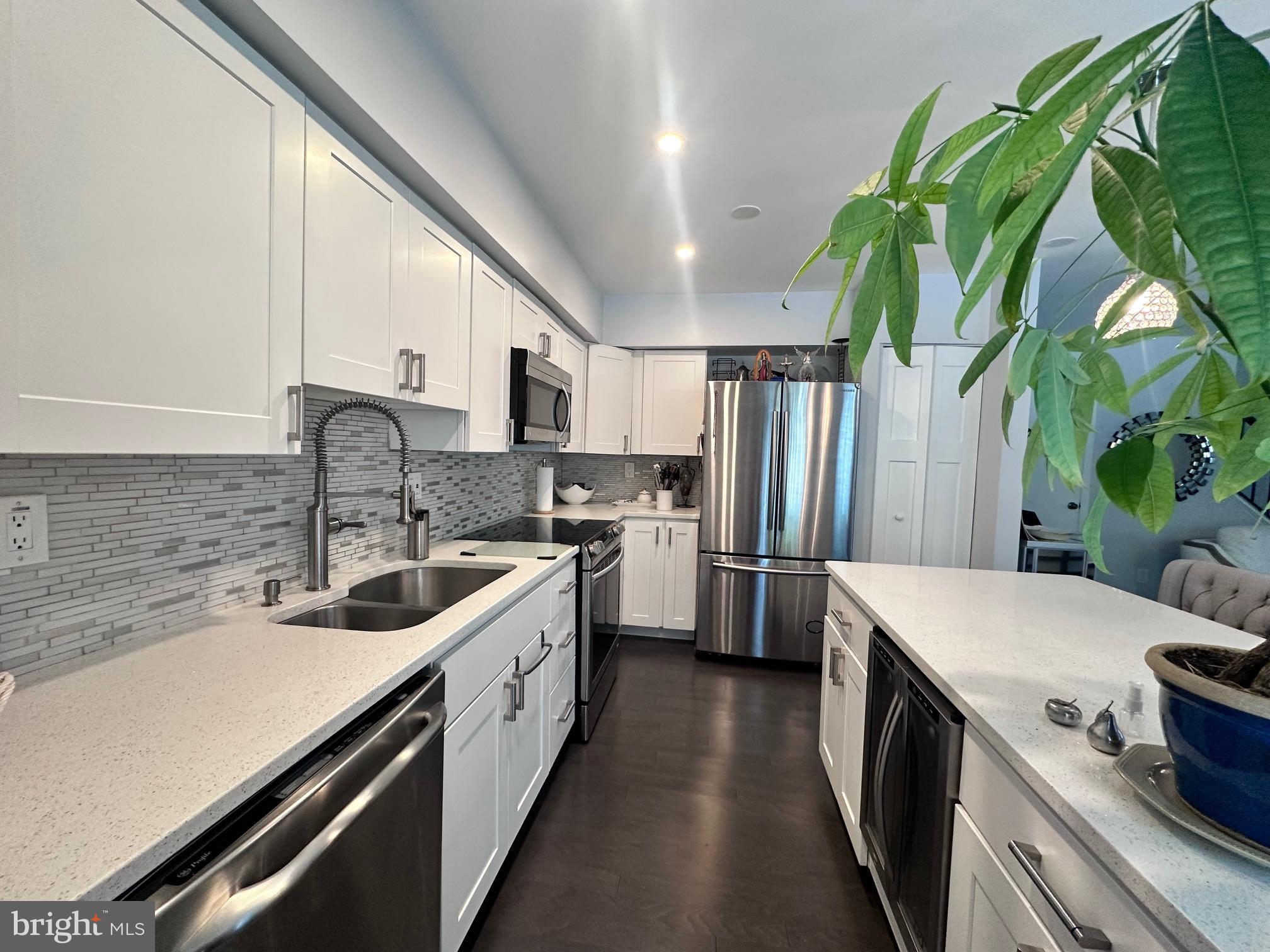 GREENFIELD COMMONS - Residential Lease