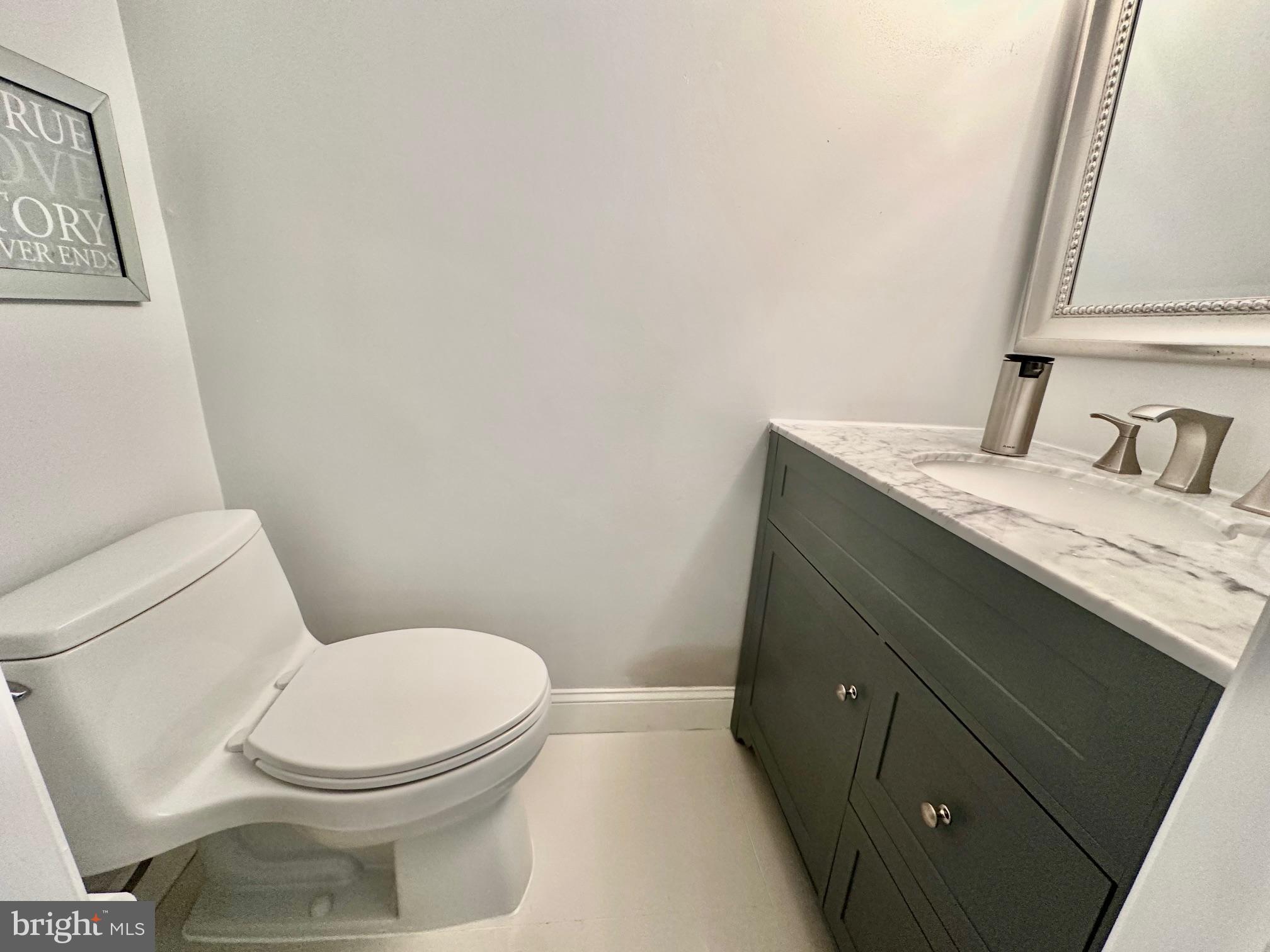 GREENFIELD COMMONS - Residential Lease