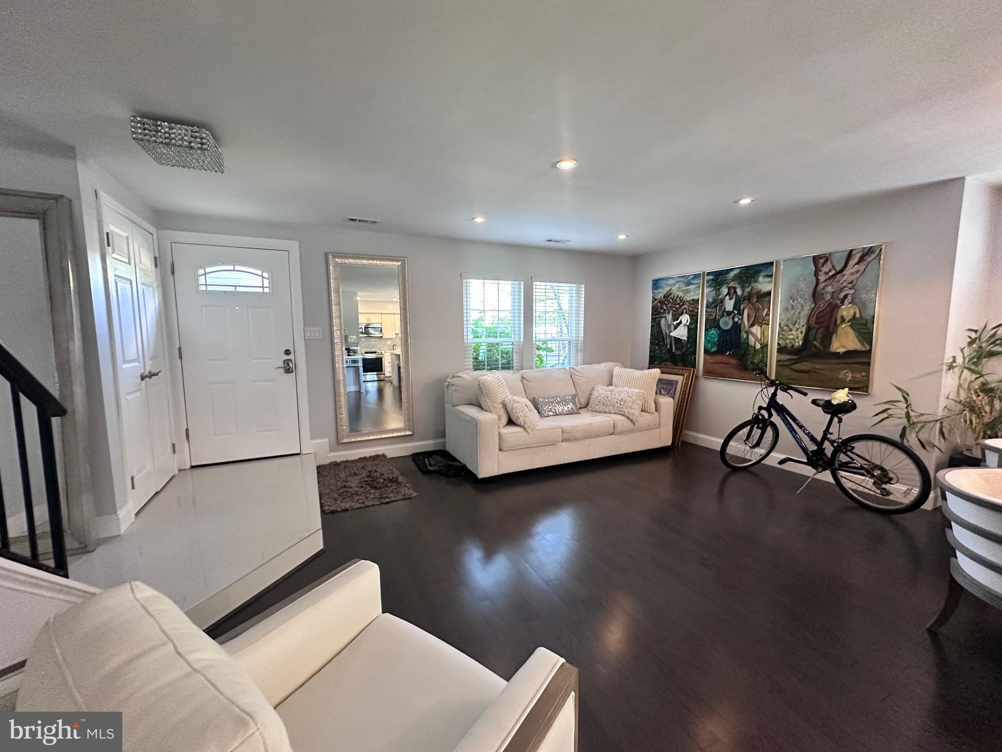 GREENFIELD COMMONS - Residential Lease