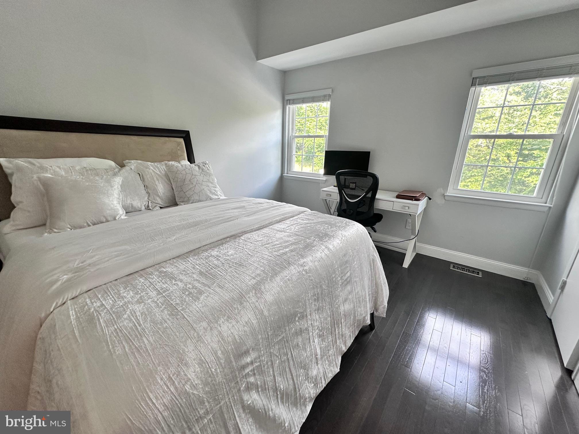 GREENFIELD COMMONS - Residential Lease