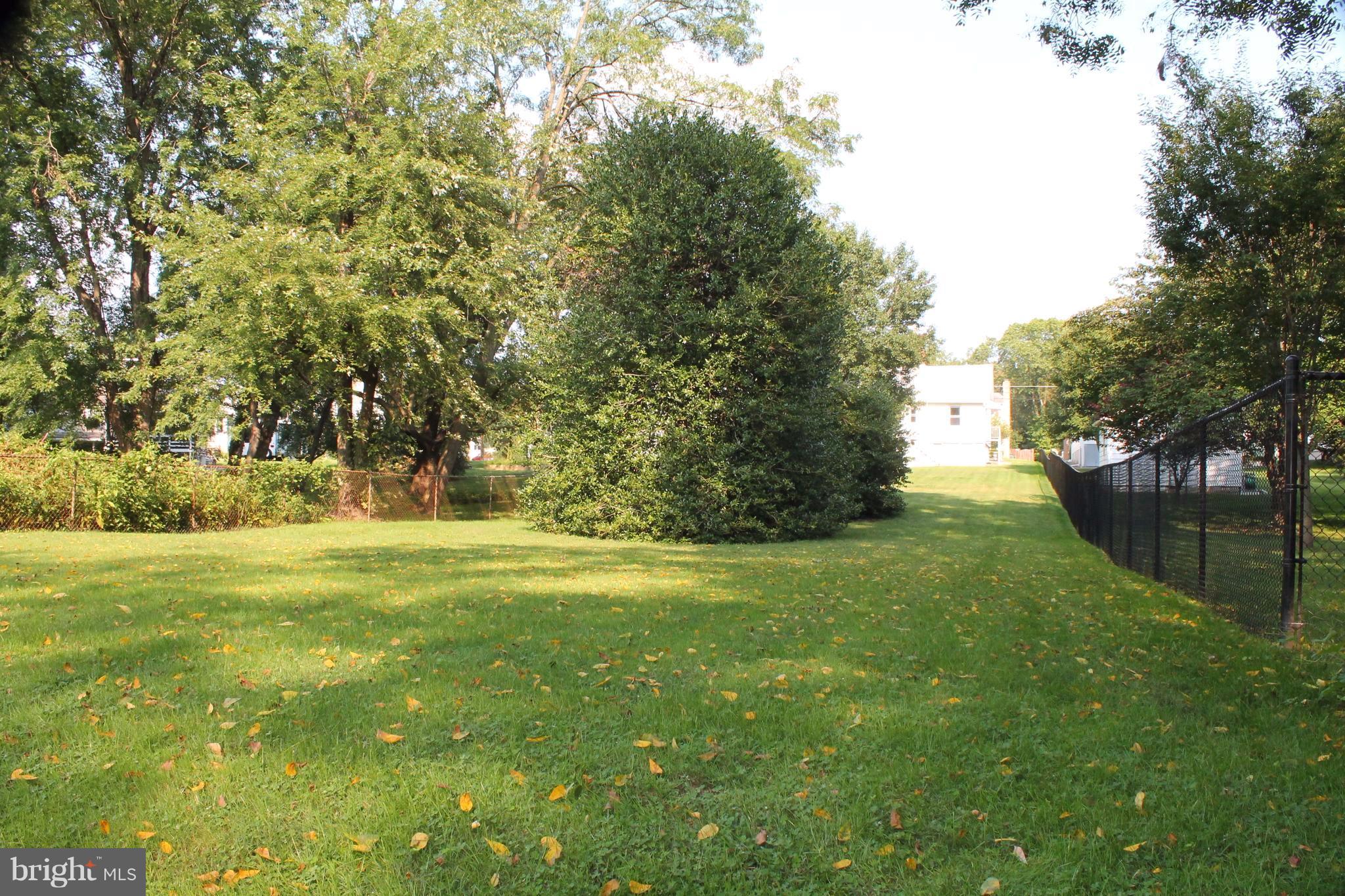 WEST HALETHORPE - Residential