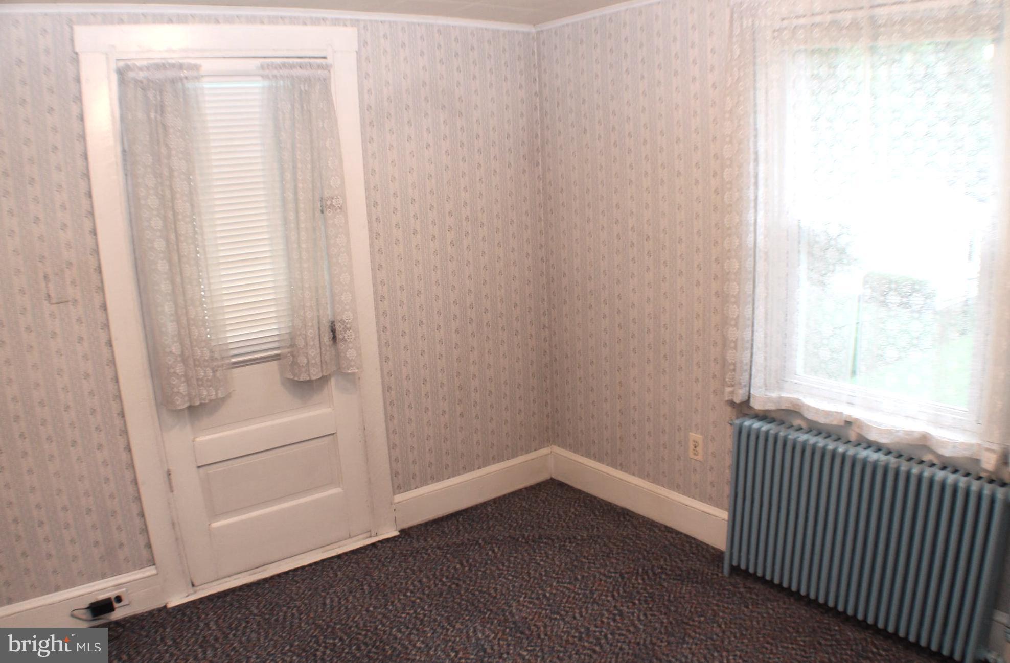 WEST HALETHORPE - Residential