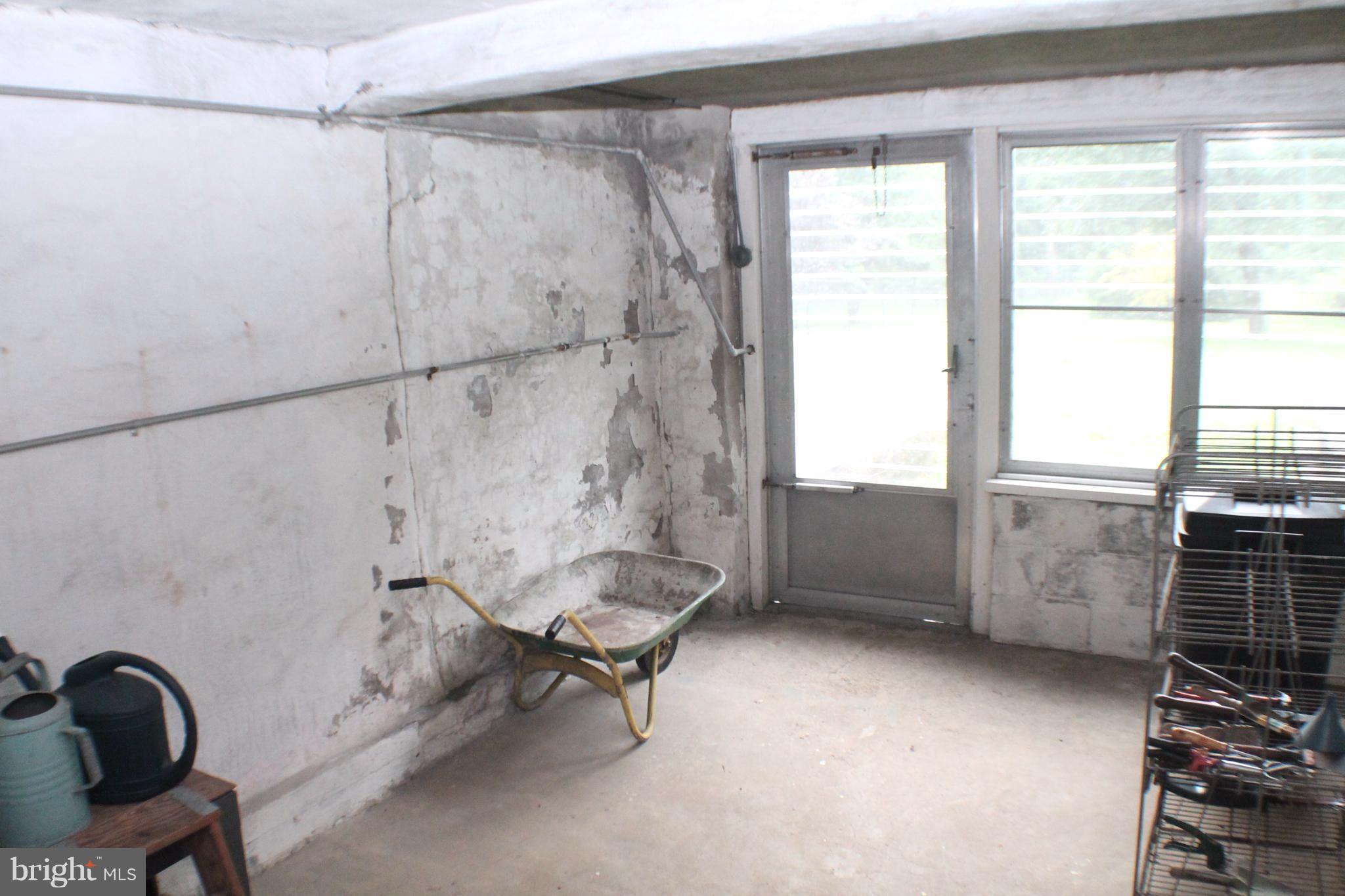 WEST HALETHORPE - Residential