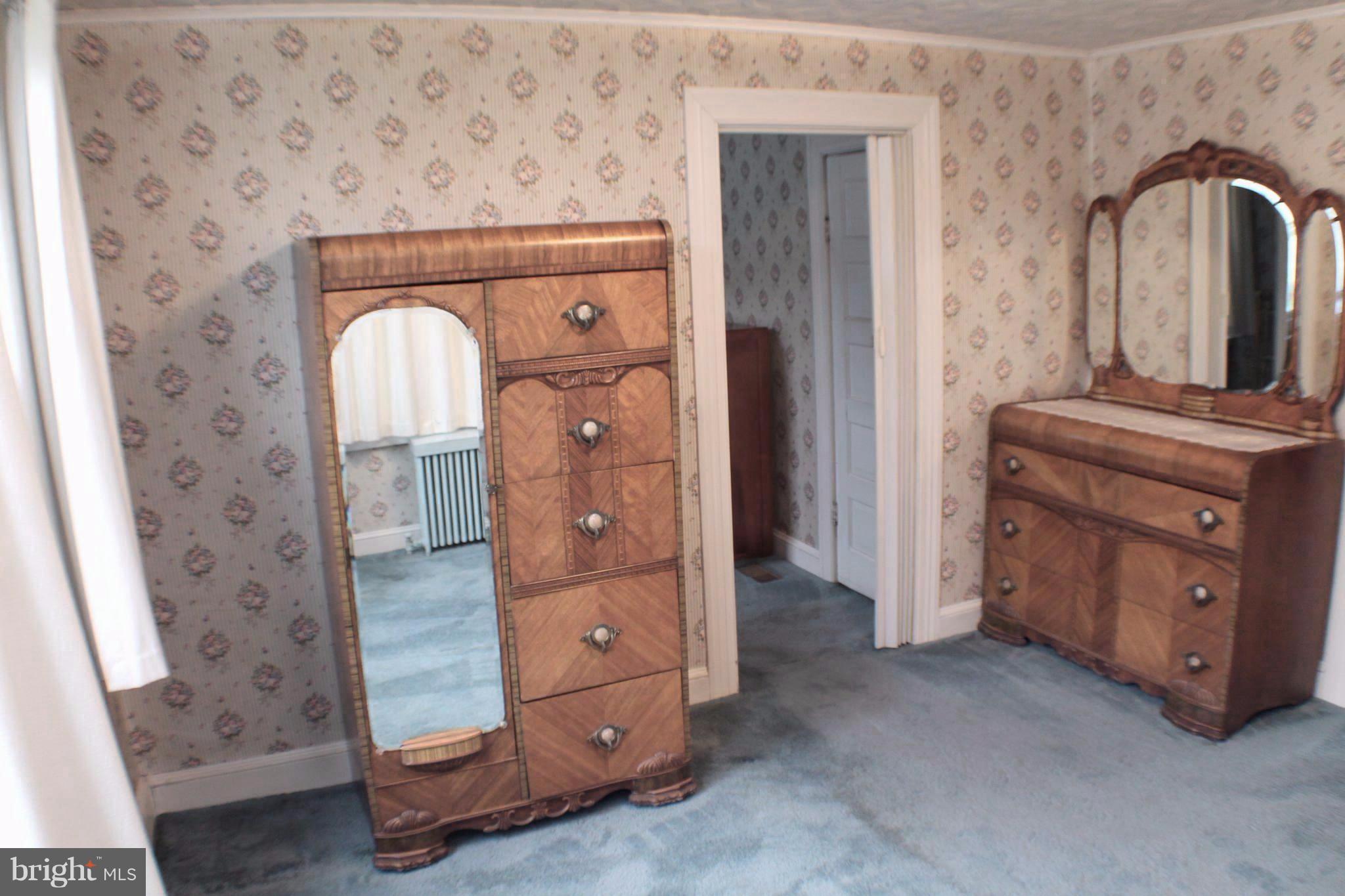 WEST HALETHORPE - Residential