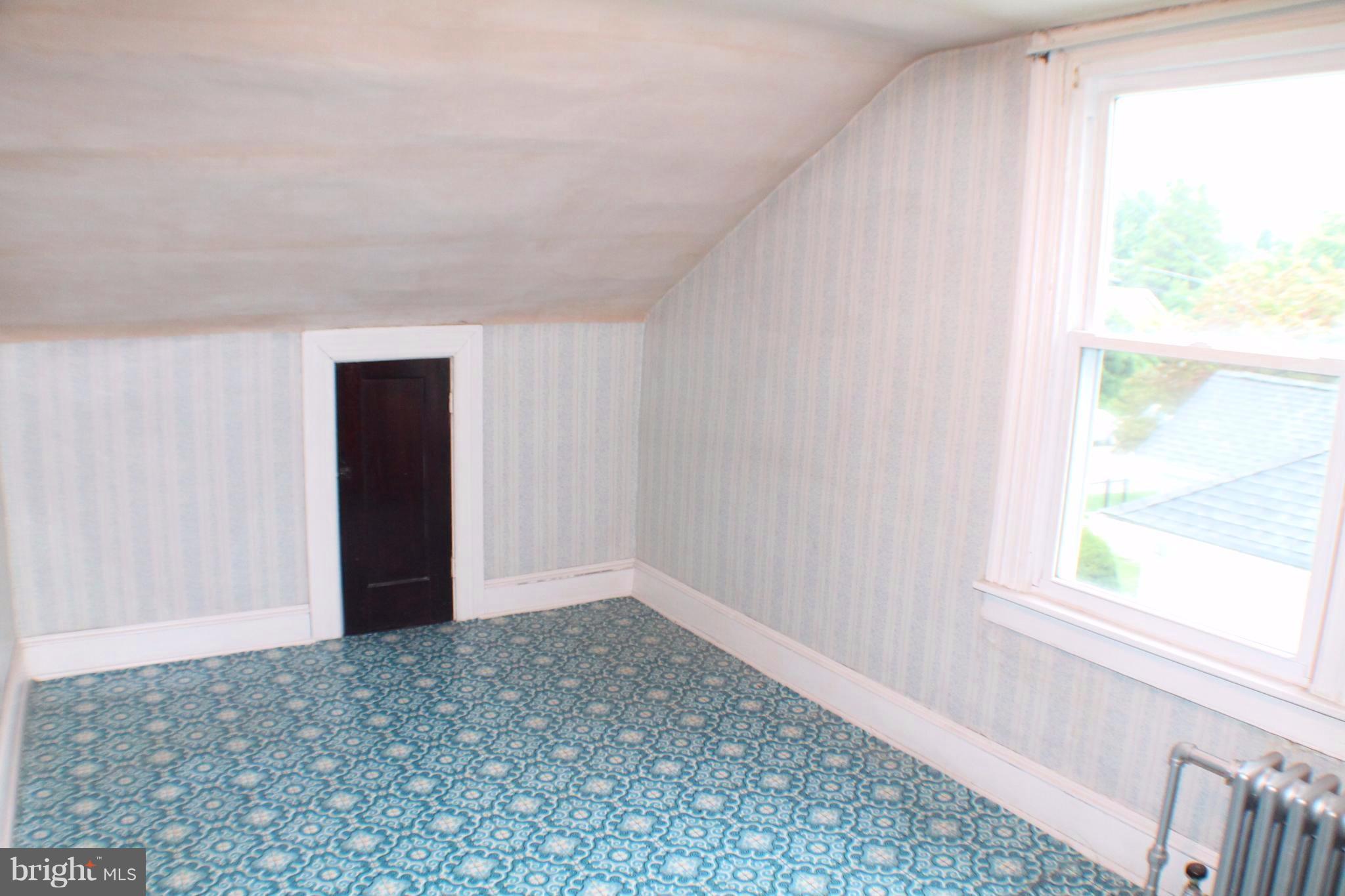 WEST HALETHORPE - Residential