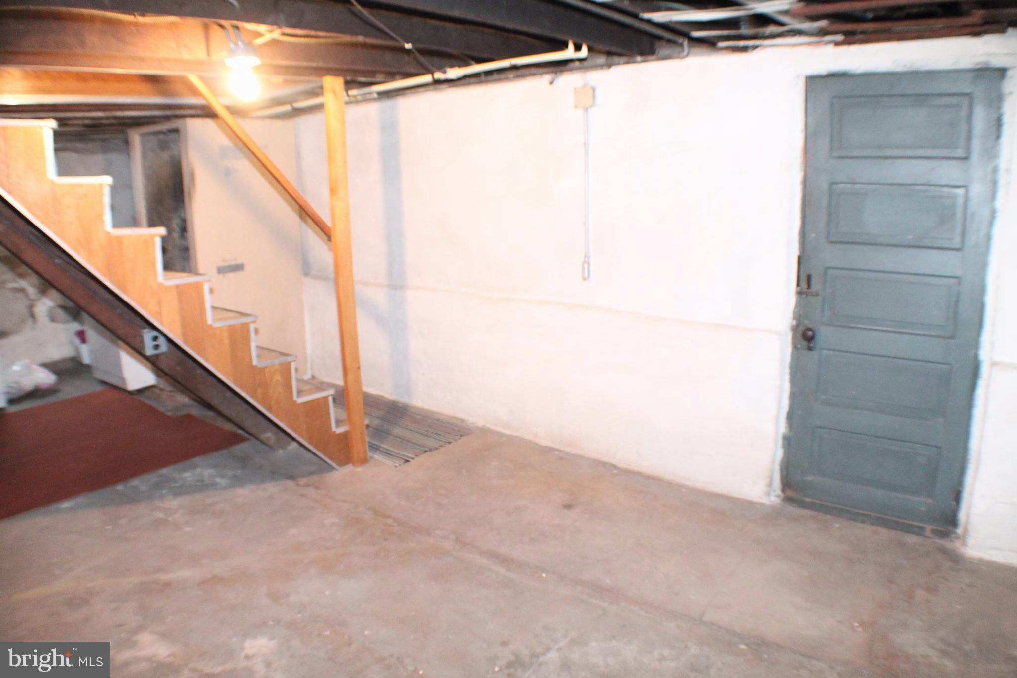 WEST HALETHORPE - Residential