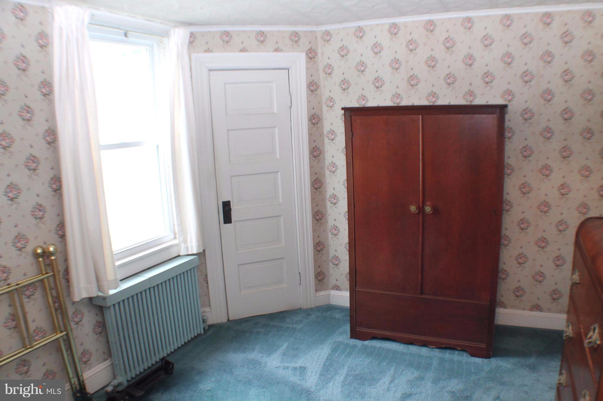 WEST HALETHORPE - Residential