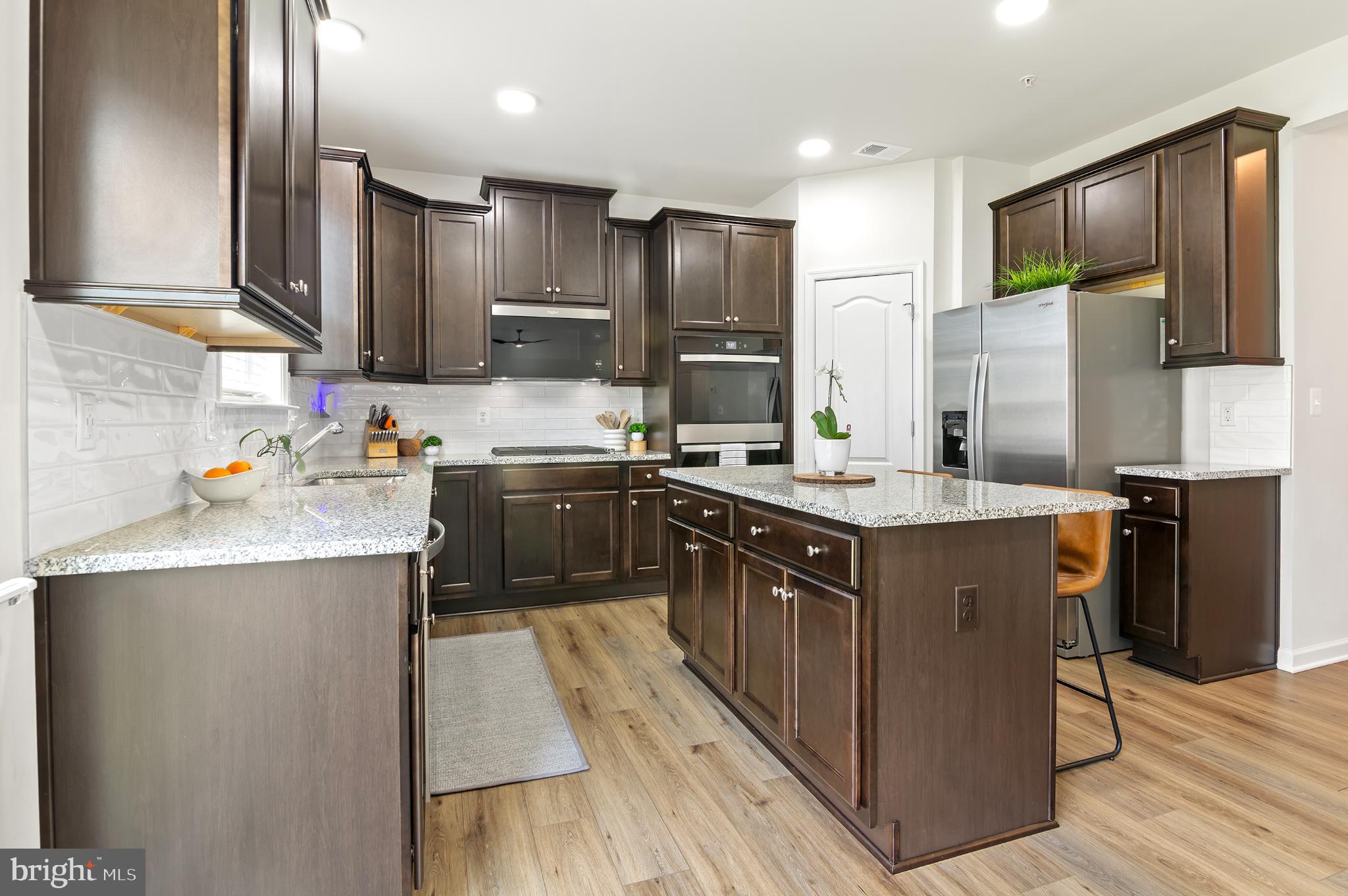 10711 MERIDIAN HILL WAY