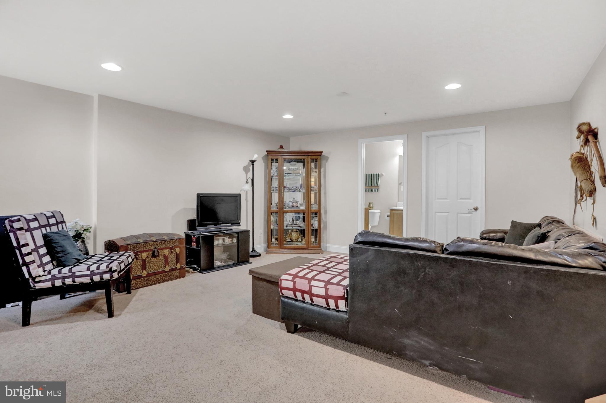 MONMOUTH MEADOWS - Residential