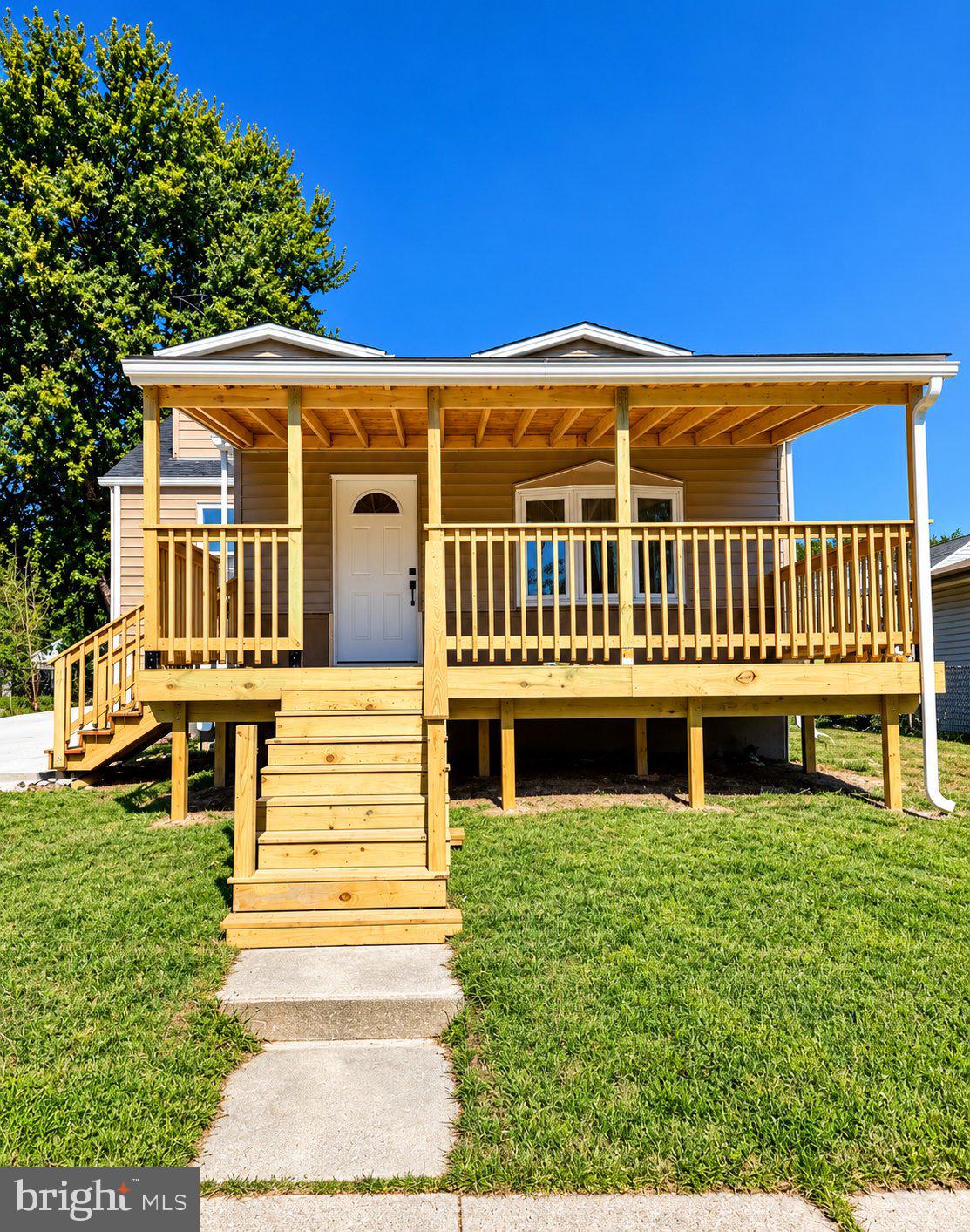 301 PINEWOOD ROAD