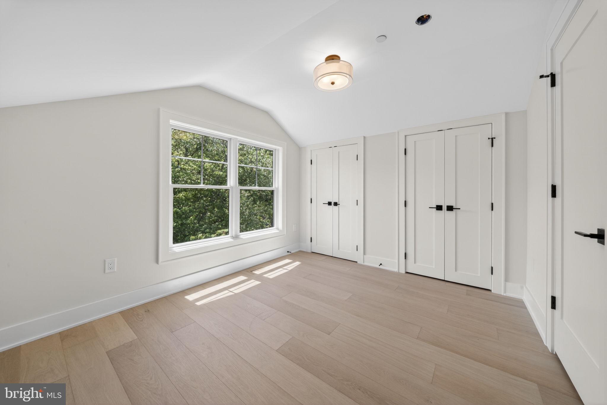 NORTH BETHESDA GROVE - Residential