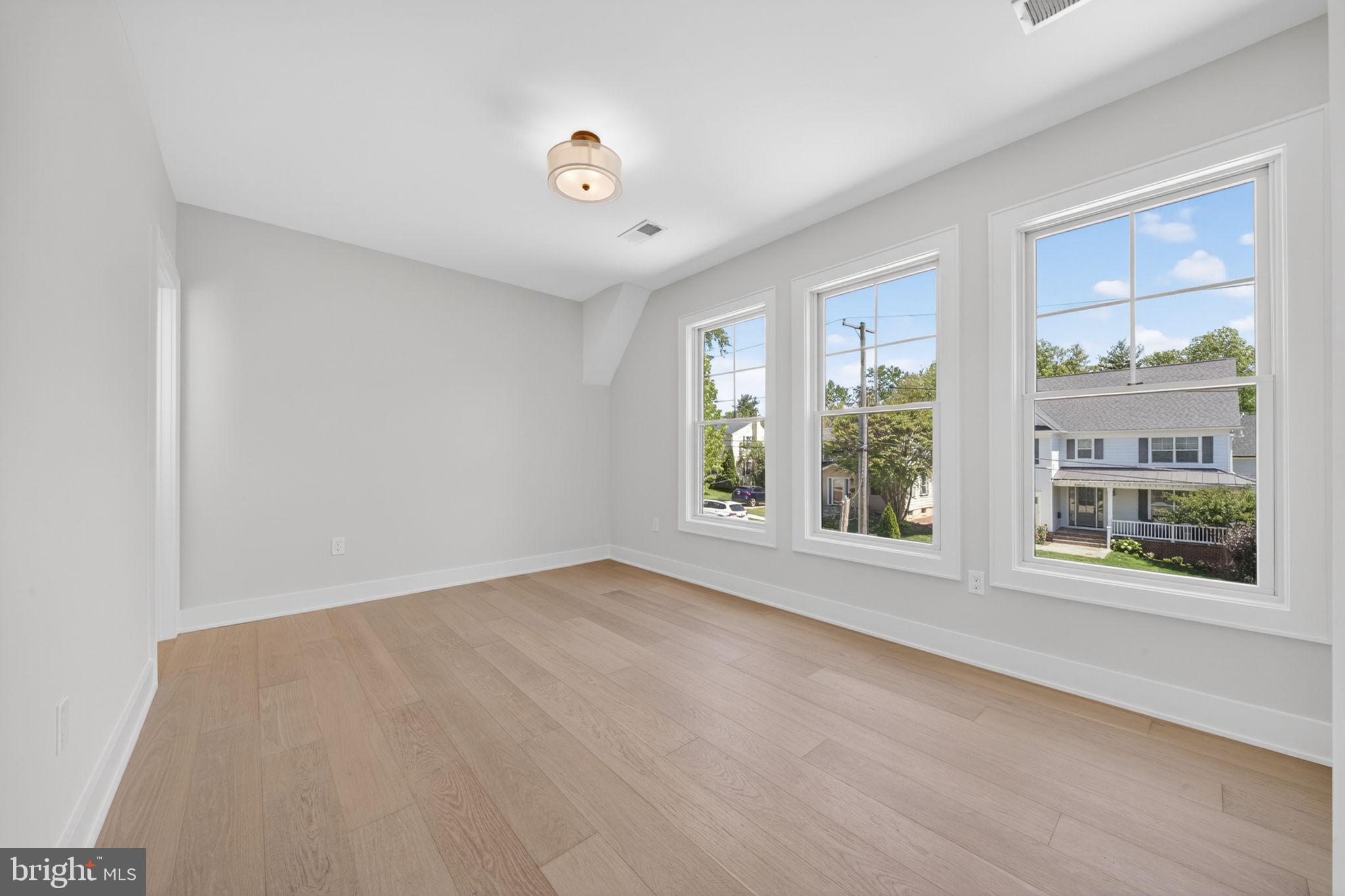 NORTH BETHESDA GROVE - Residential