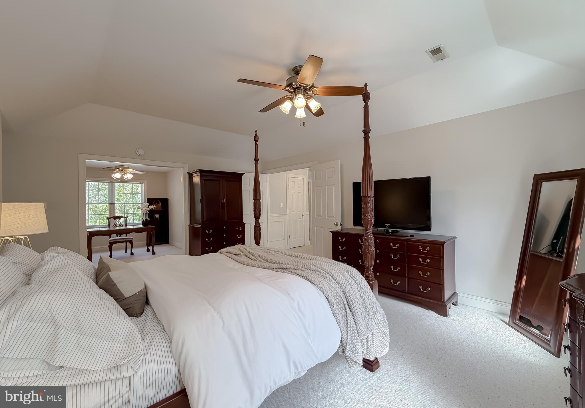 CHESTNUT HILLS - Residential