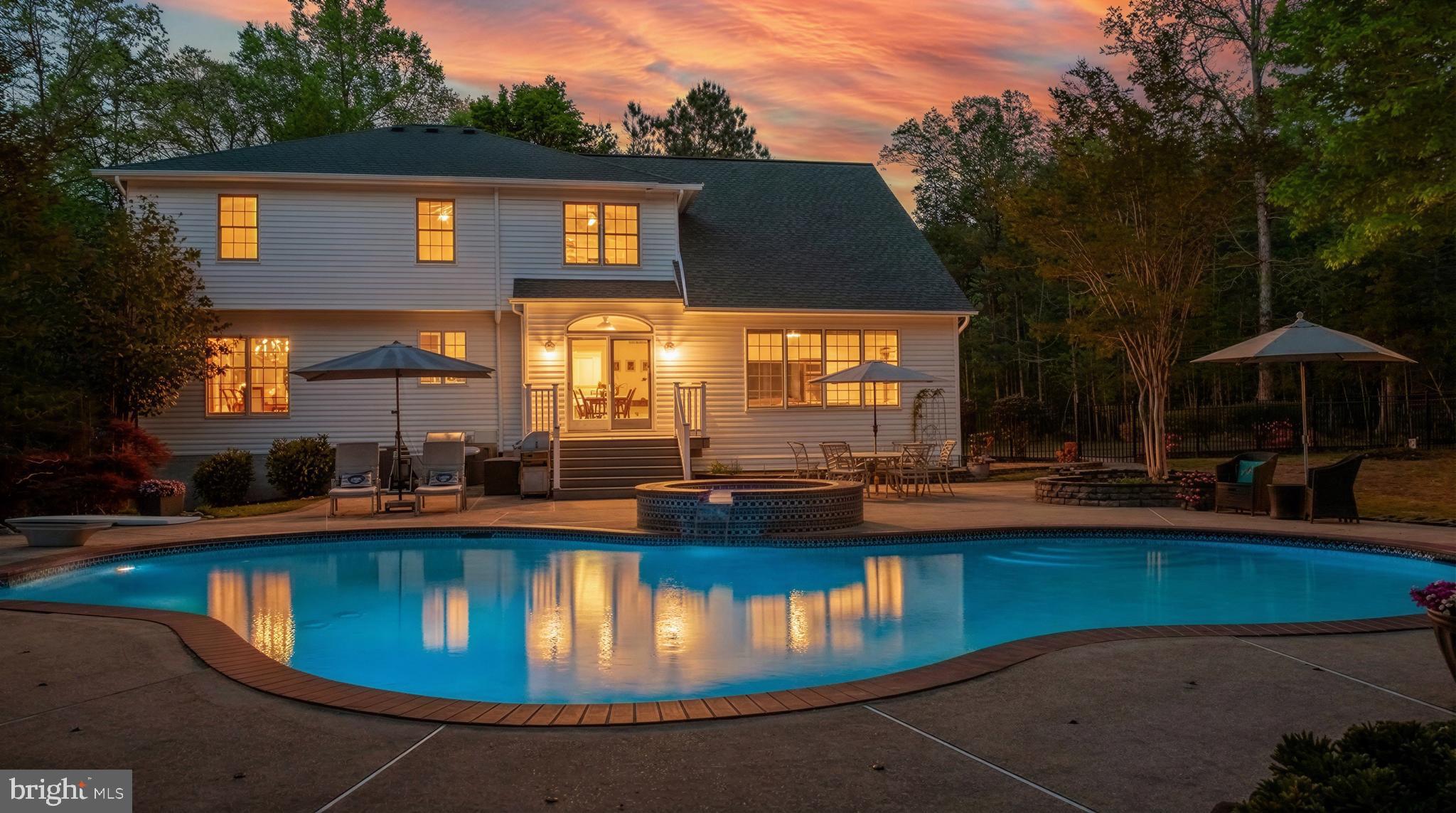 CHESTNUT HILLS - Residential