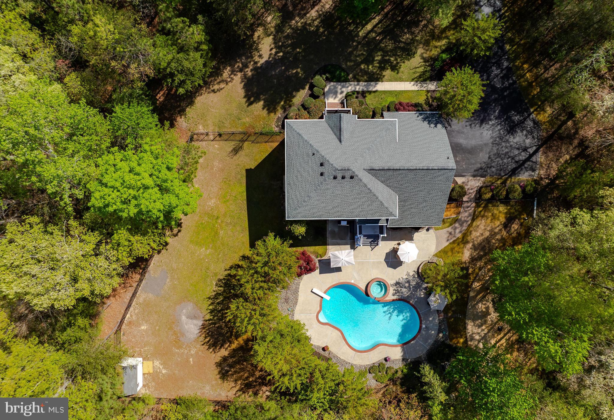 CHESTNUT HILLS - Residential