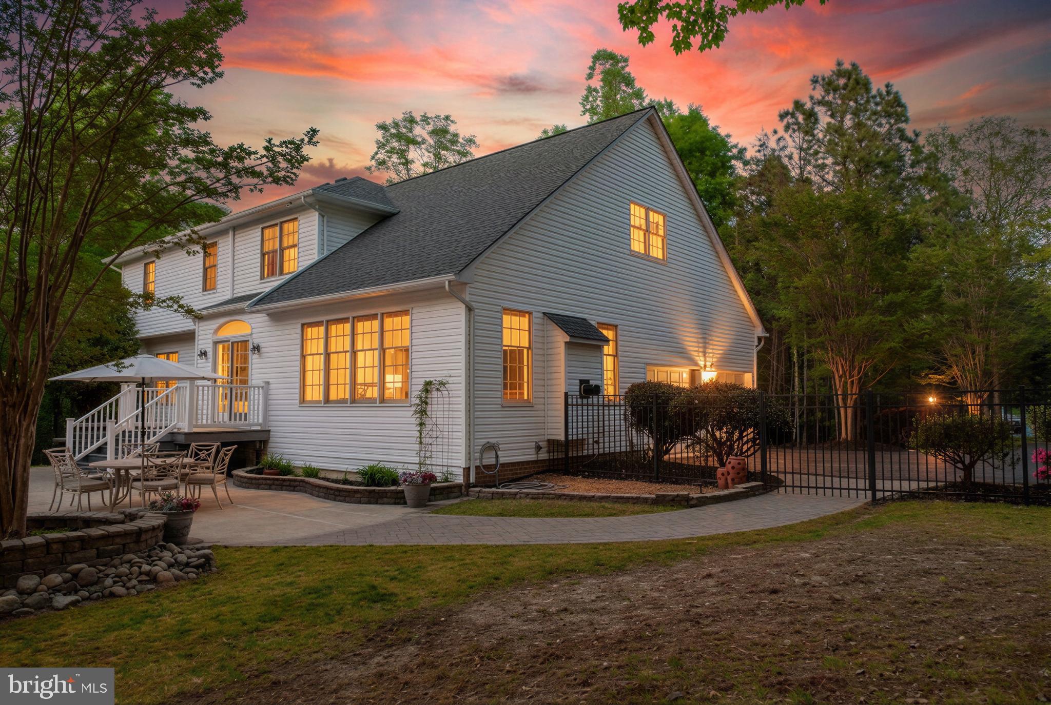 CHESTNUT HILLS - Residential