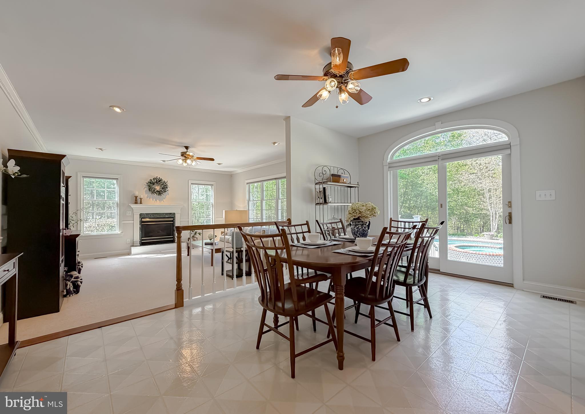 CHESTNUT HILLS - Residential