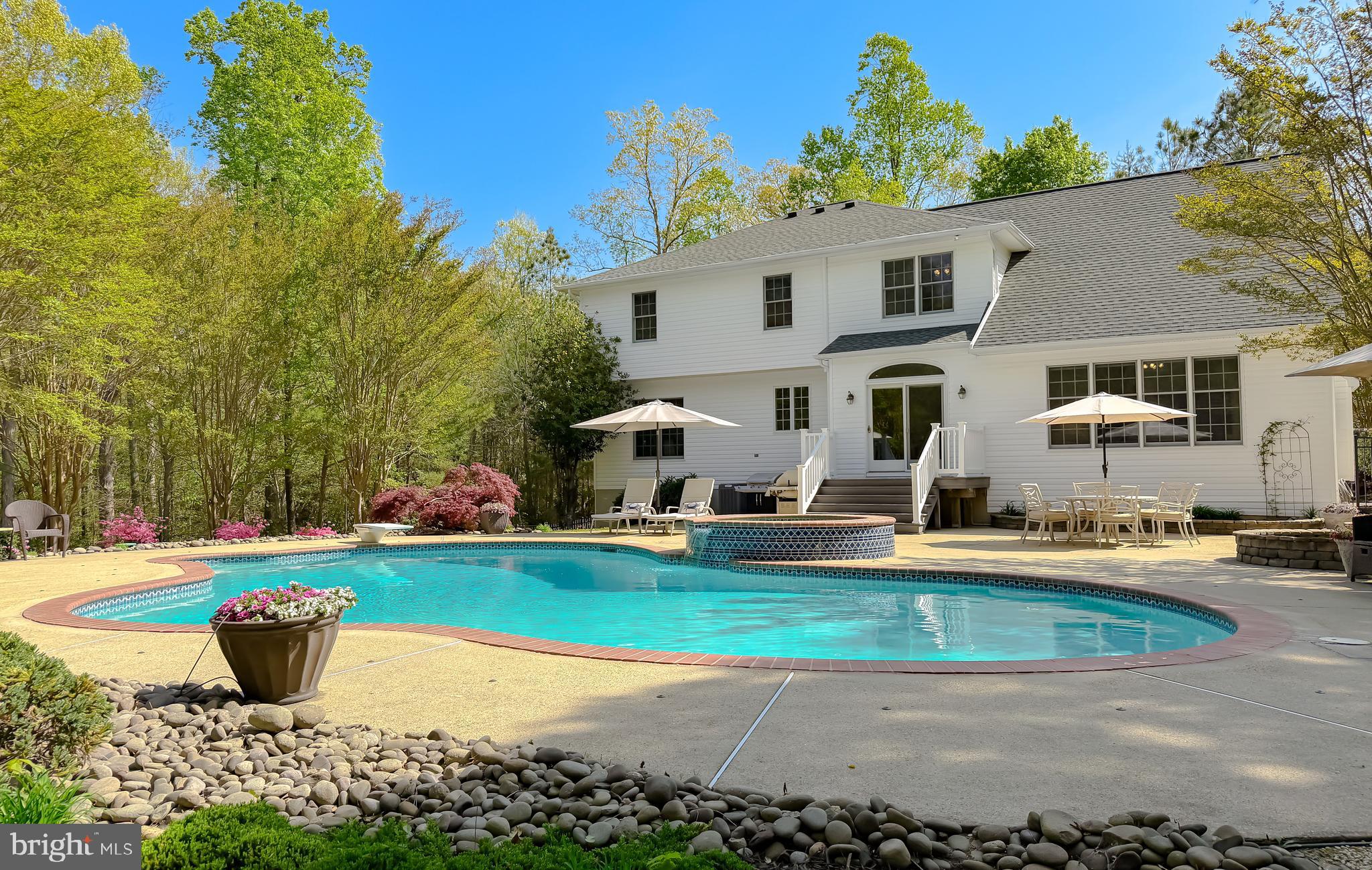 CHESTNUT HILLS - Residential