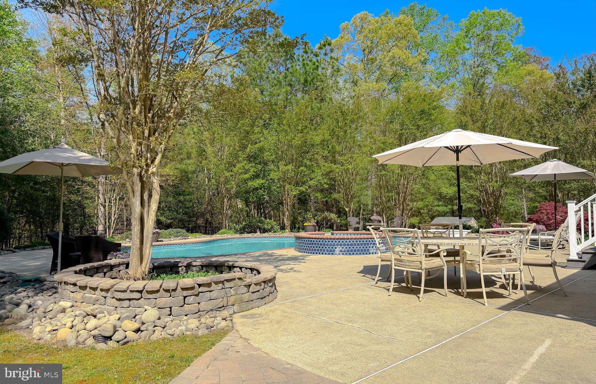 CHESTNUT HILLS - Residential