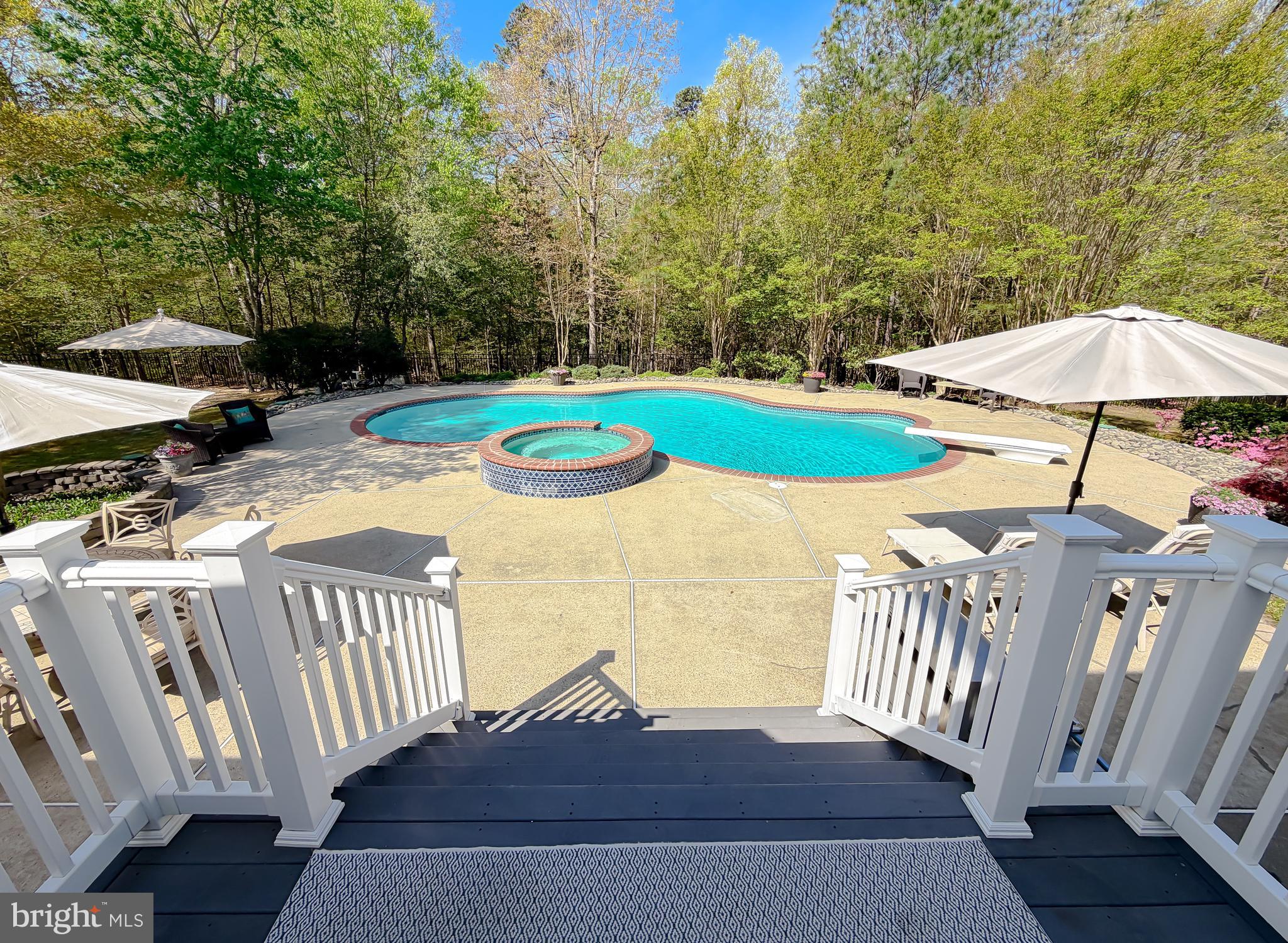 CHESTNUT HILLS - Residential