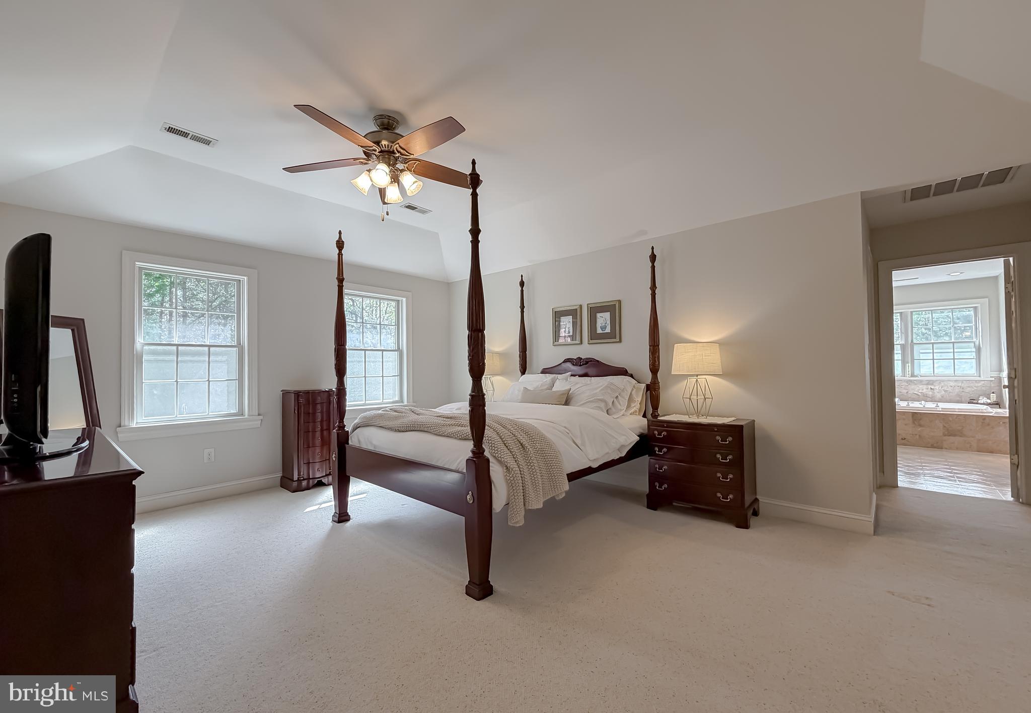 CHESTNUT HILLS - Residential