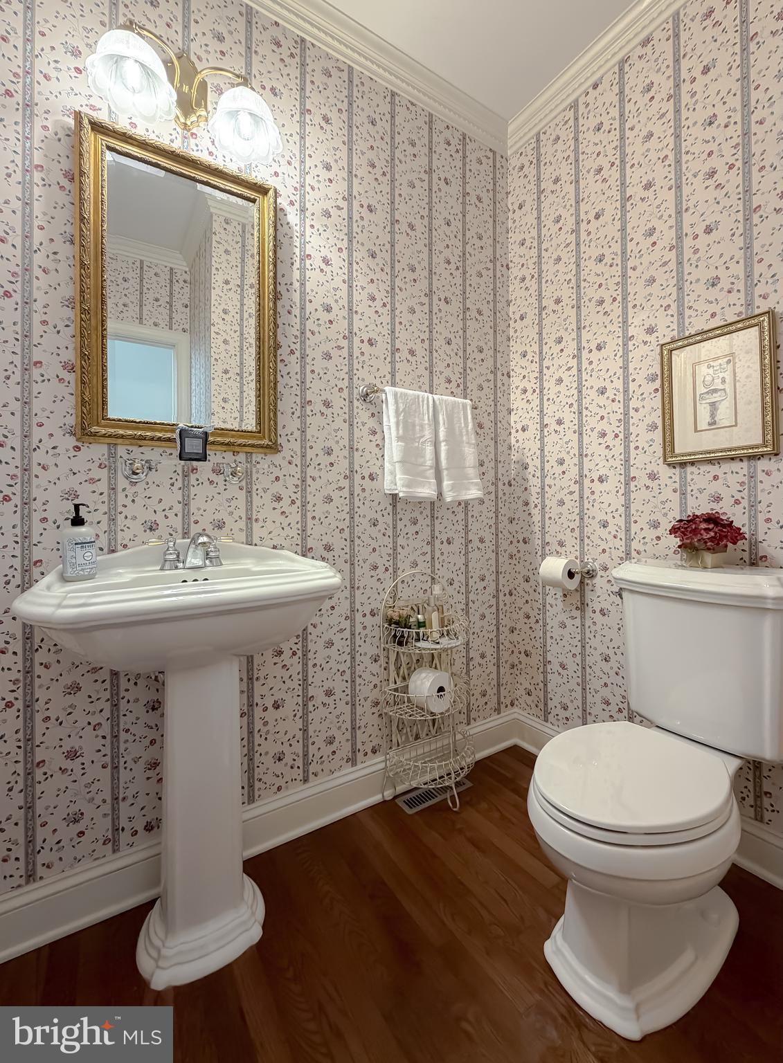 CHESTNUT HILLS - Residential